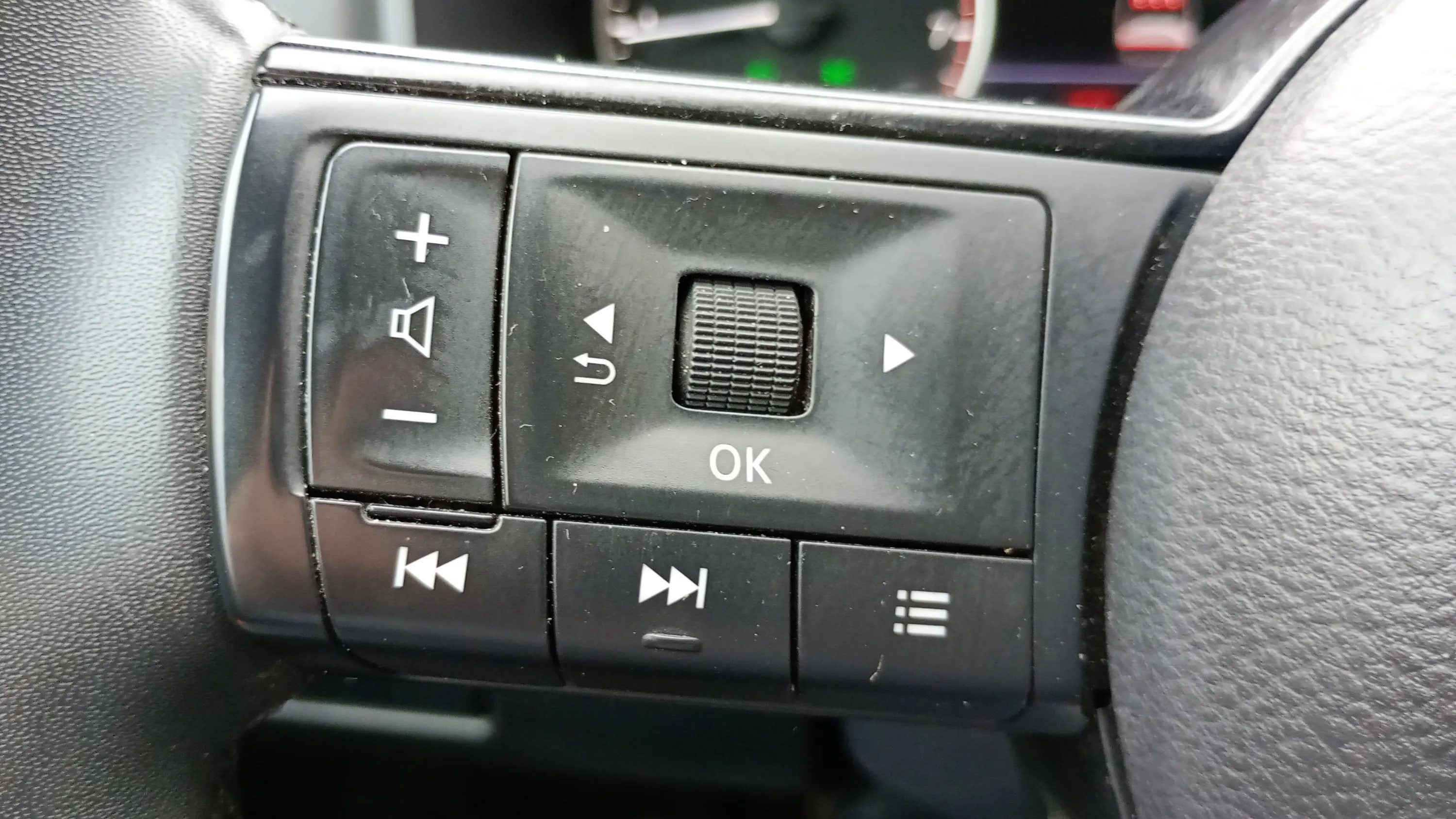 Nissan Qashqai DIG-T mHEV 4x2 Acenta - foto 16