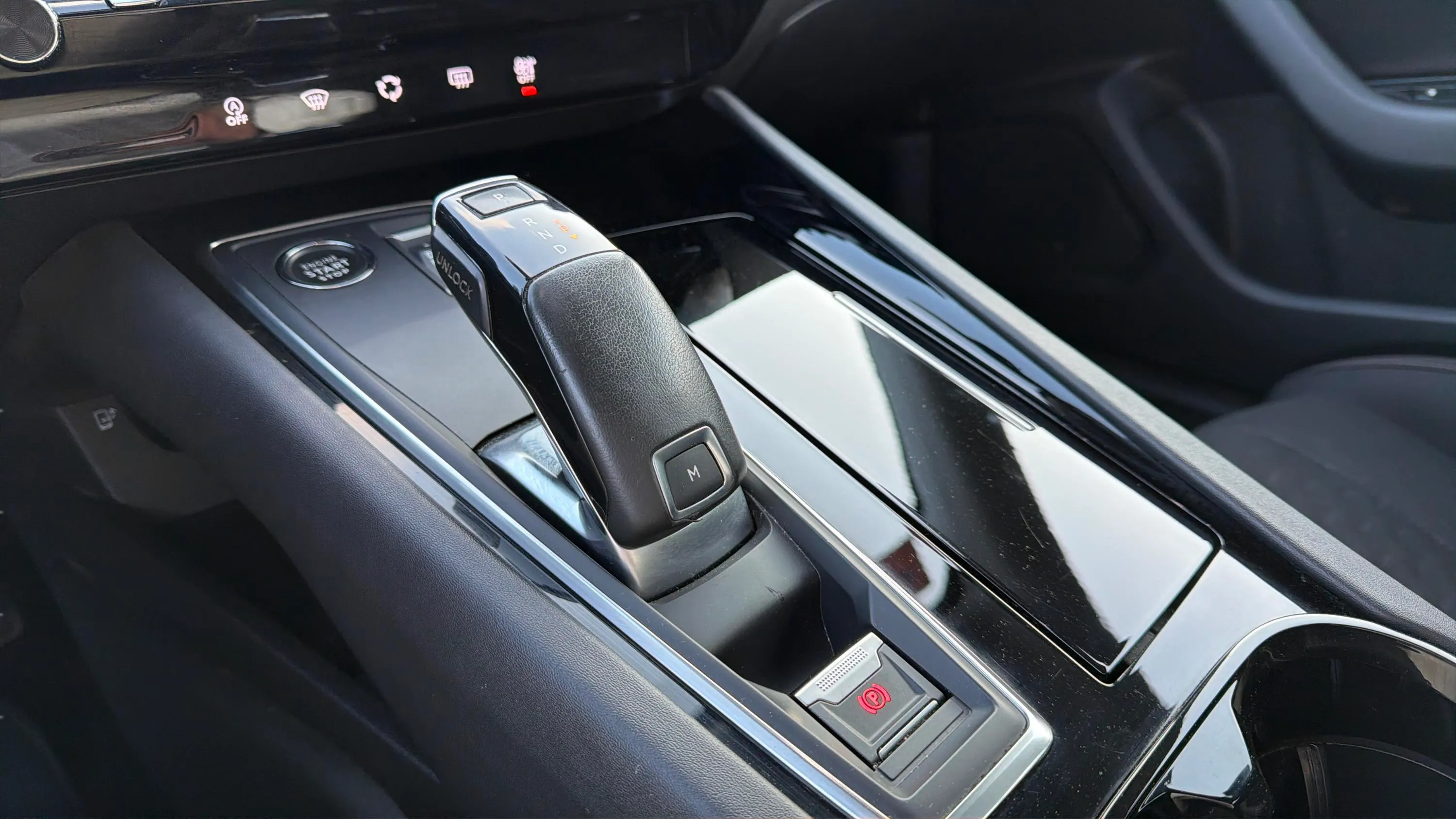 Peugeot 508 Active Pack BlueHDi 130 EAT8 - foto 25