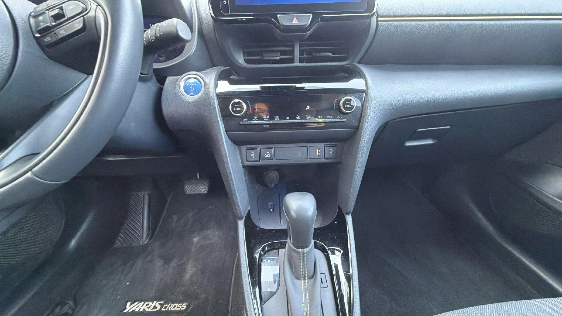Toyota Yaris Cross 1.5 120H Adventure - foto 11