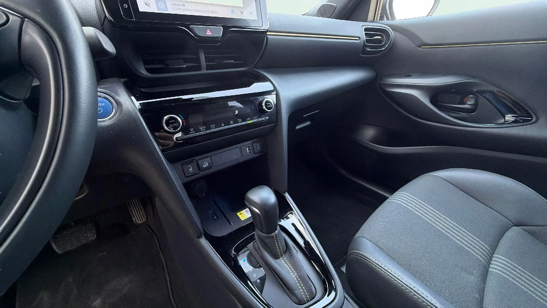 Toyota Yaris Cross 1.5 120H Adventure - foto 14