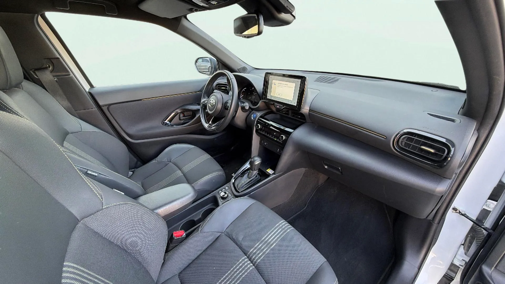 Toyota Yaris Cross 1.5 120H Adventure - foto 16