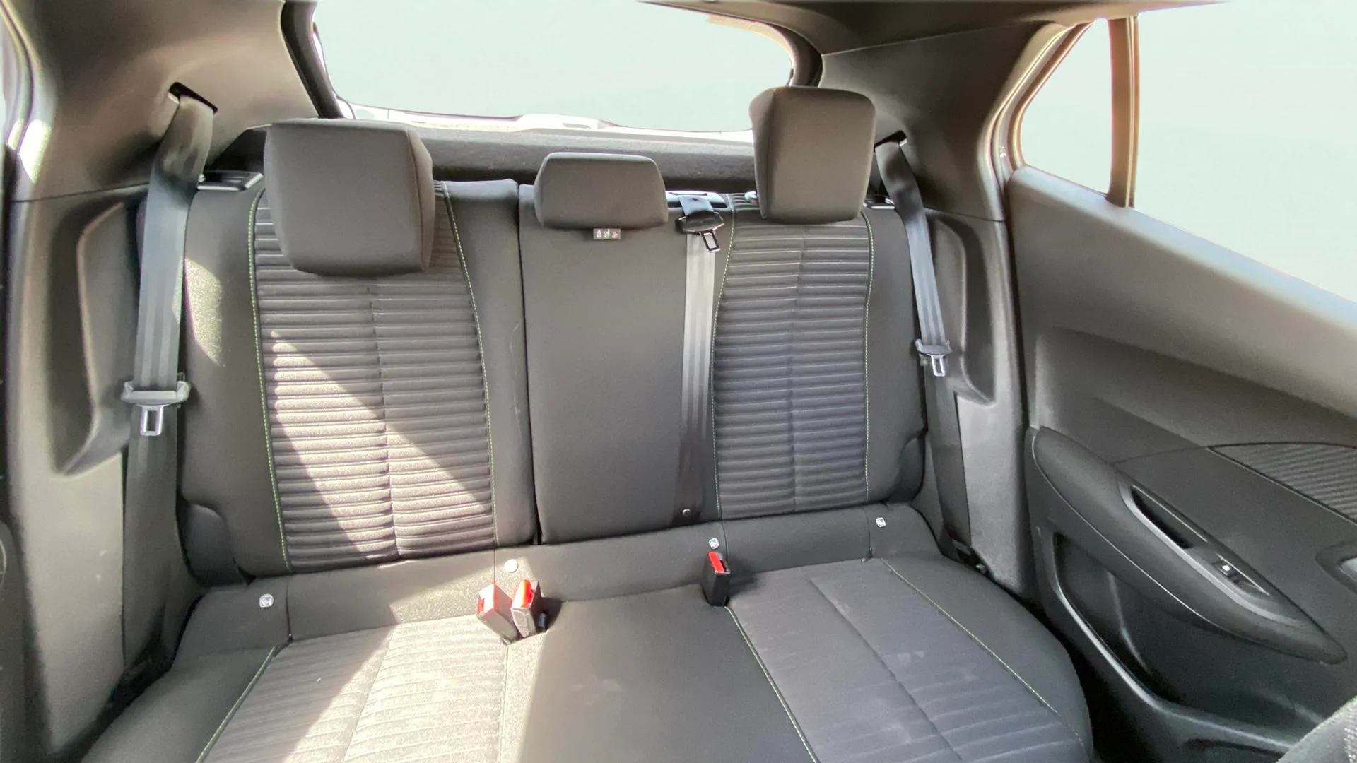 Peugeot 2008 Active Pack PureTech 100 - foto 16