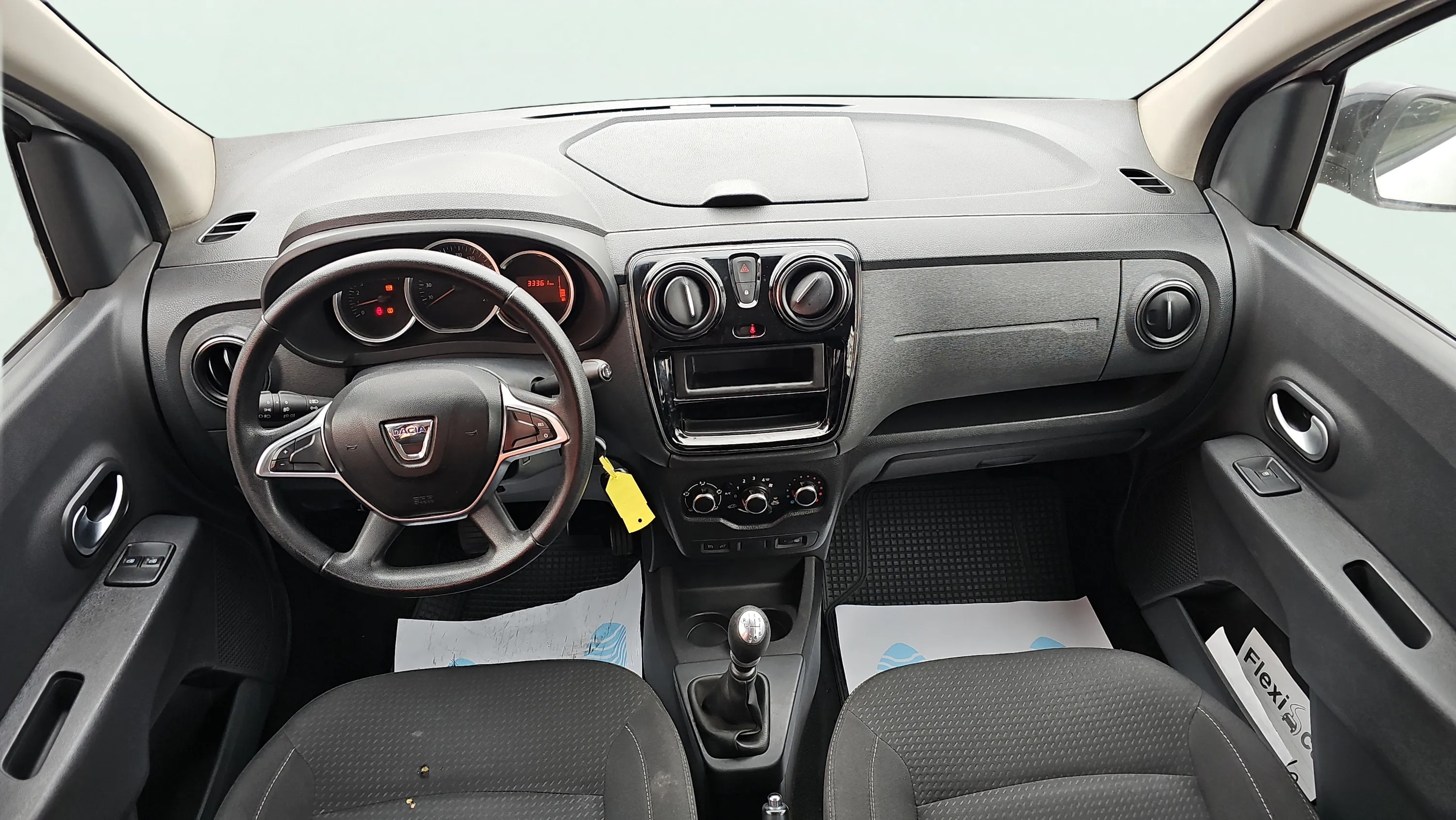 Dacia Lodgy Comfort Blue dCi 5 plazas 18 - foto 10