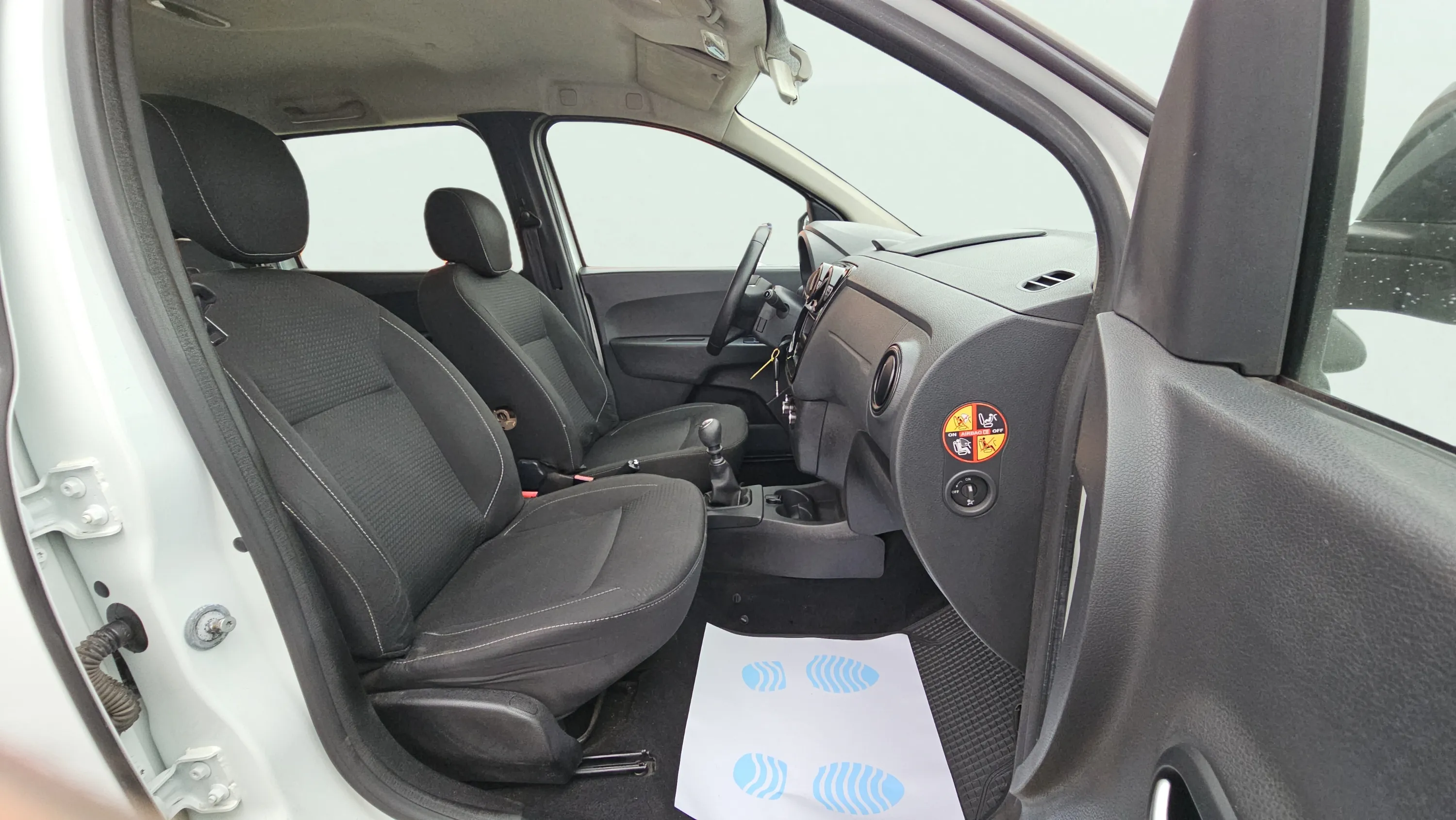 Dacia Lodgy Comfort Blue dCi 5 plazas 18 - foto 14