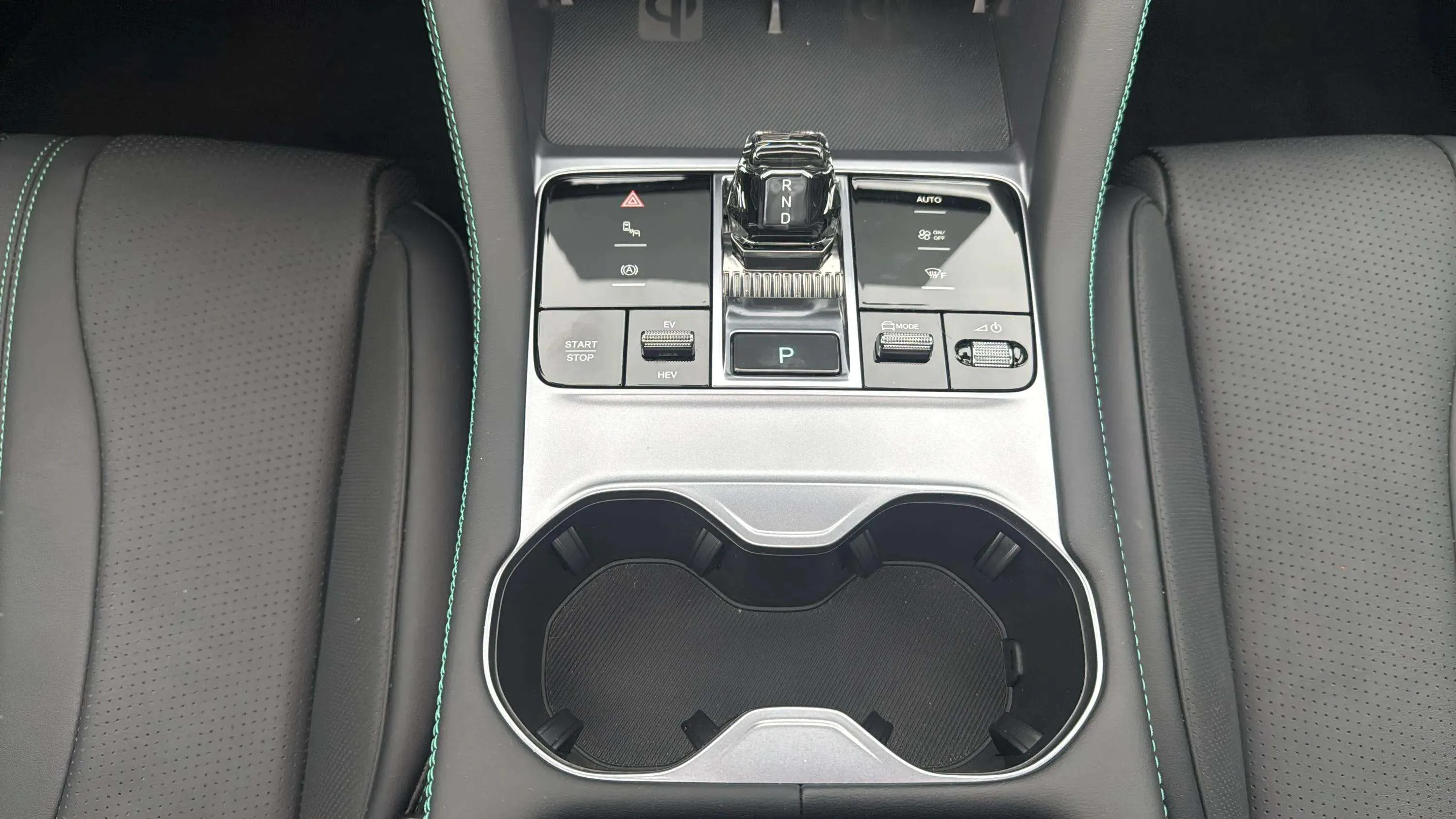 BYD Seal U Design - foto 24