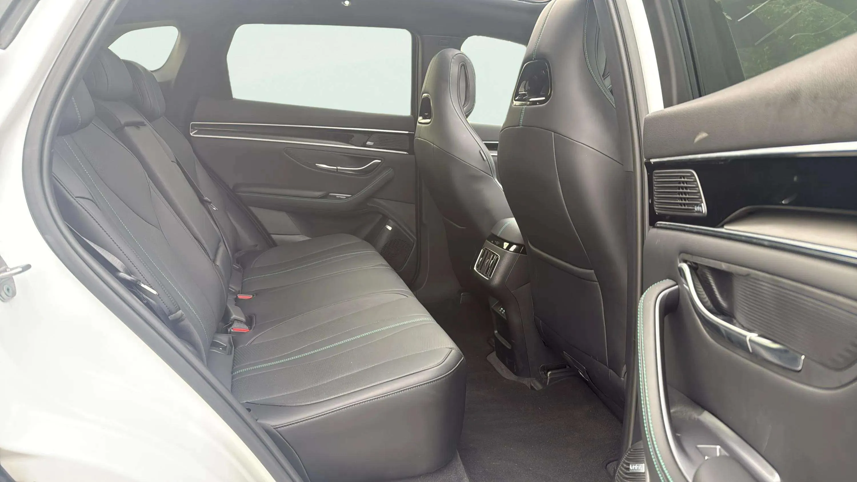 BYD Seal U Design - foto 11