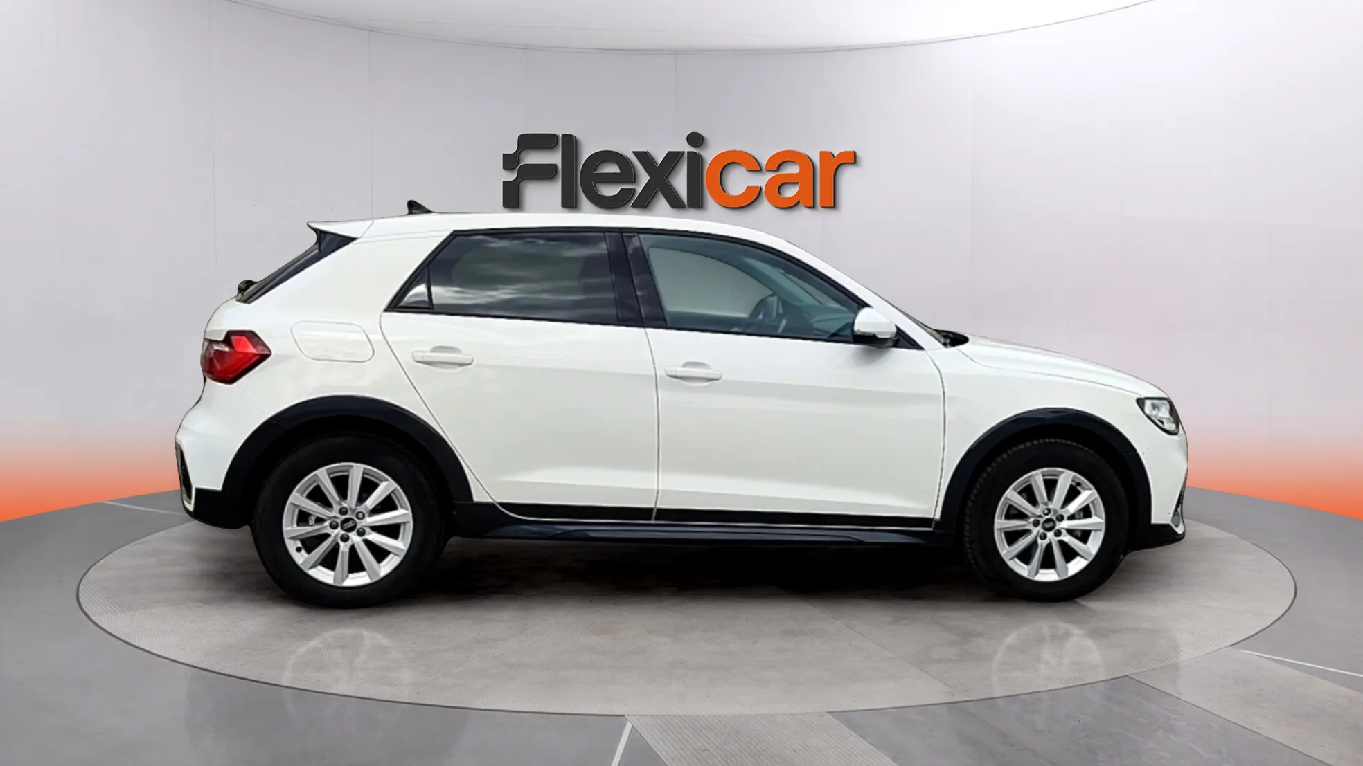 Audi A1 allstreet 30 TFSI - foto 8