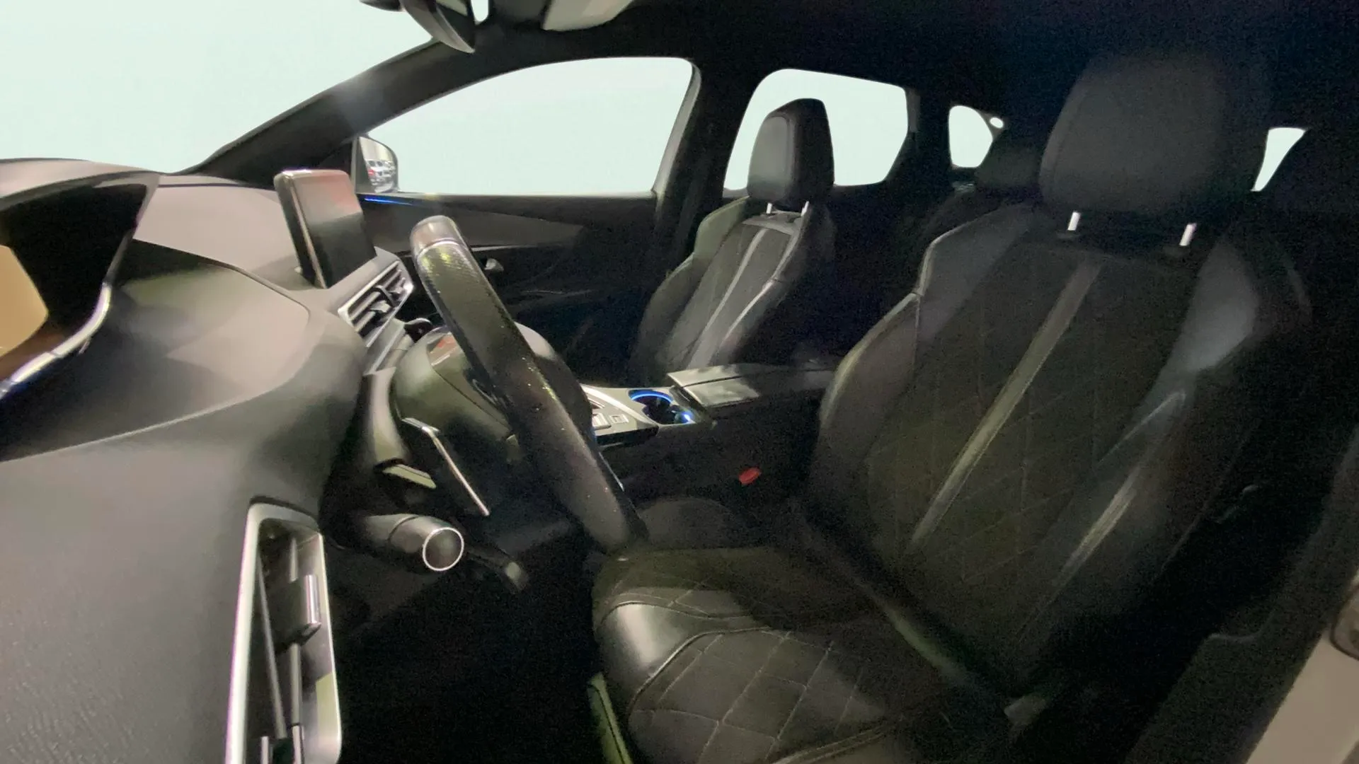 Peugeot 3008 2.0BLUEHDI GT - foto 9