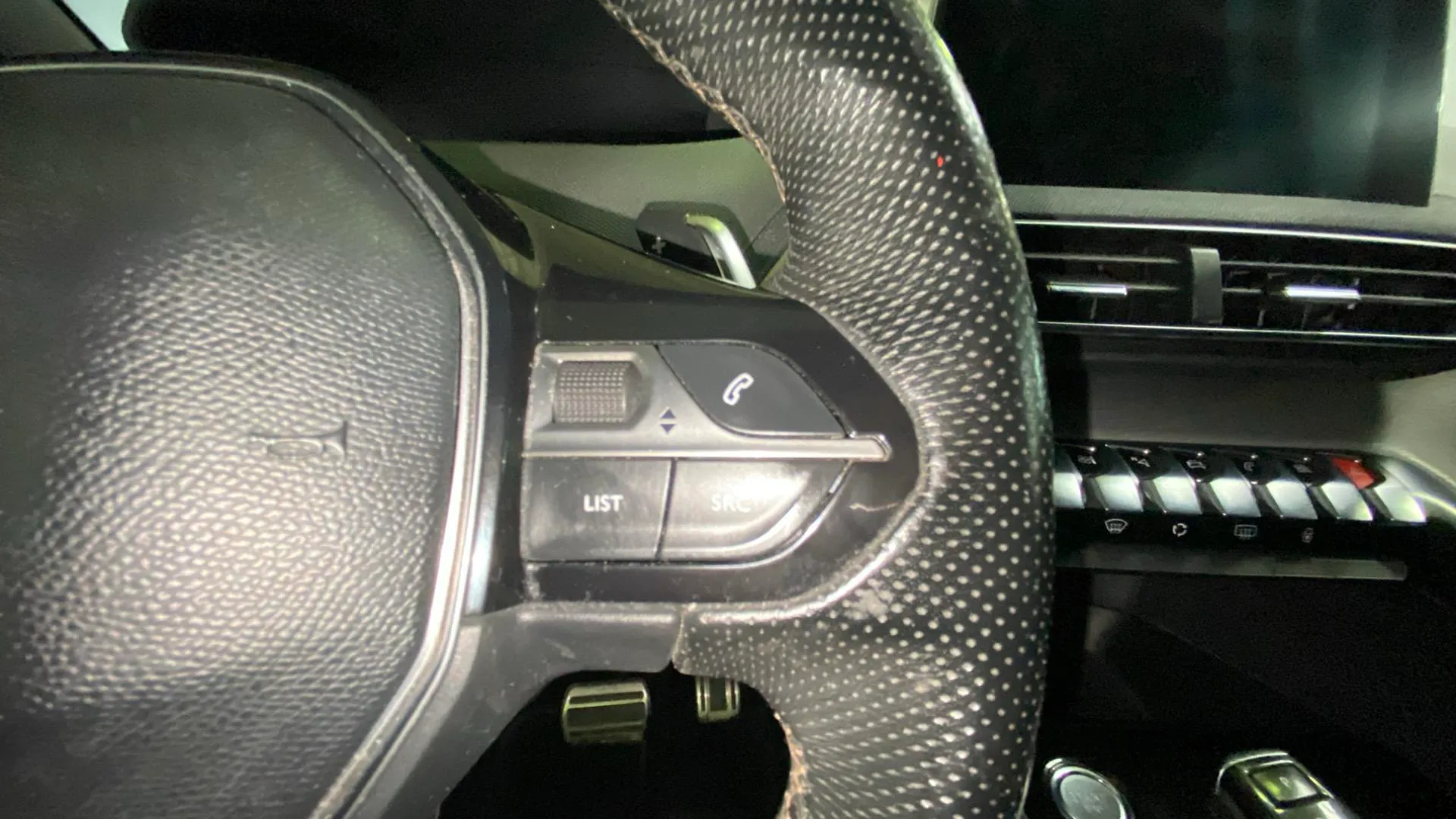 Peugeot 3008 2.0BLUEHDI GT - foto 11