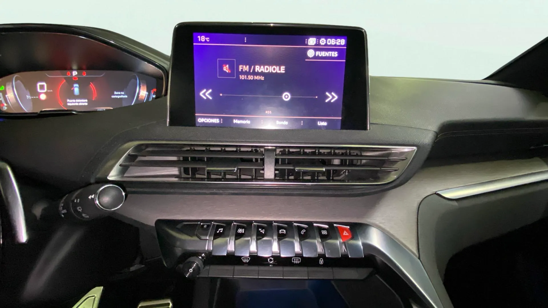 Peugeot 3008 2.0BLUEHDI GT - foto 17