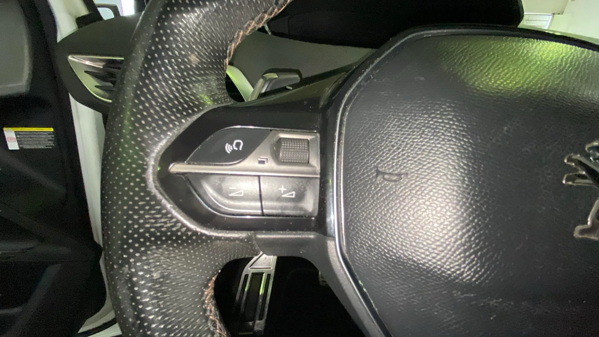 Peugeot 3008 2.0BLUEHDI GT - foto 12