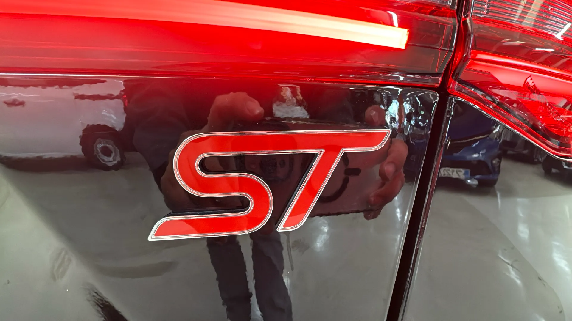 Ford Focus ST Edition 2.3 EcoBoost - foto 14