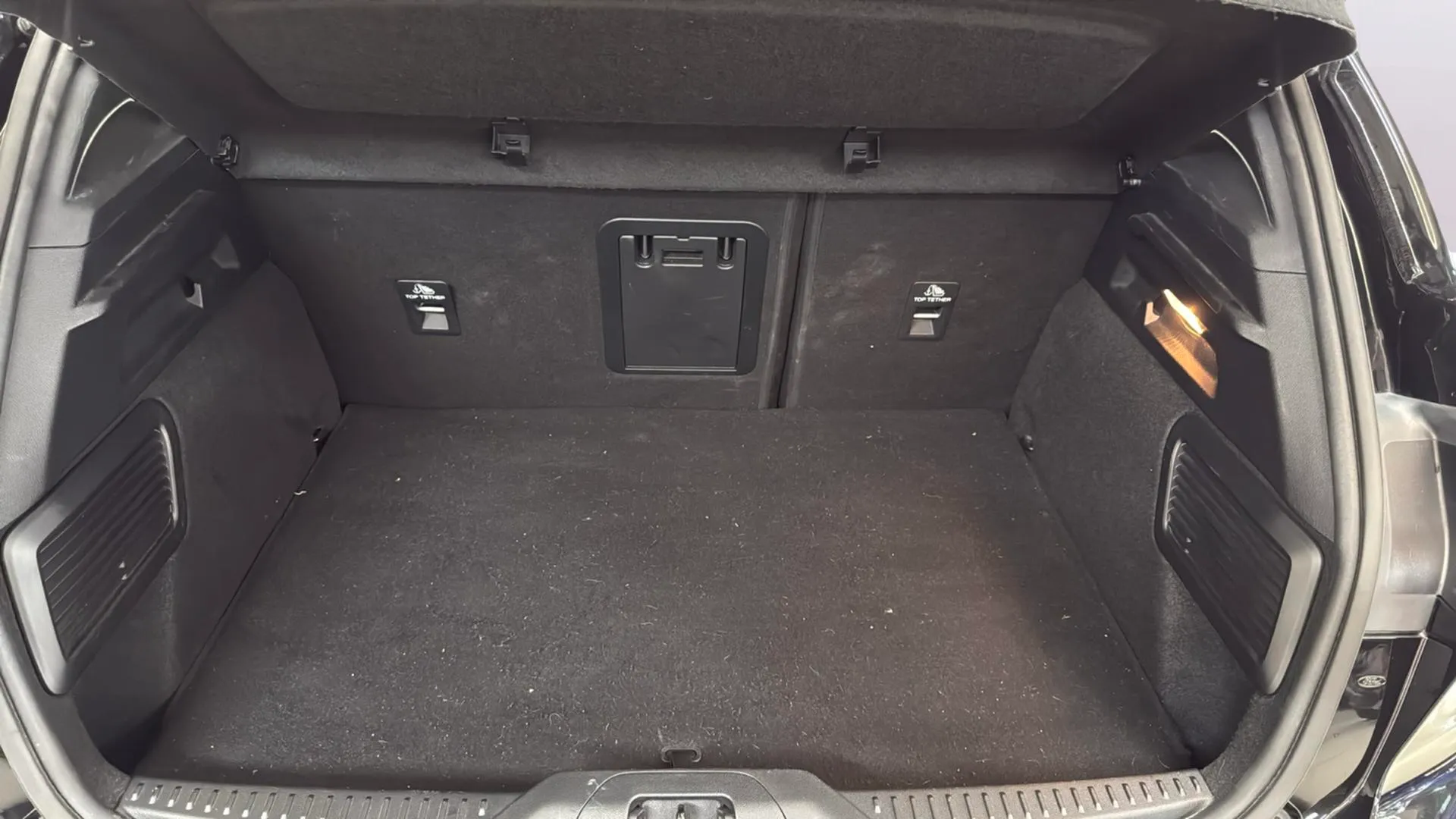 Ford Focus ST Edition 2.3 EcoBoost - foto 24