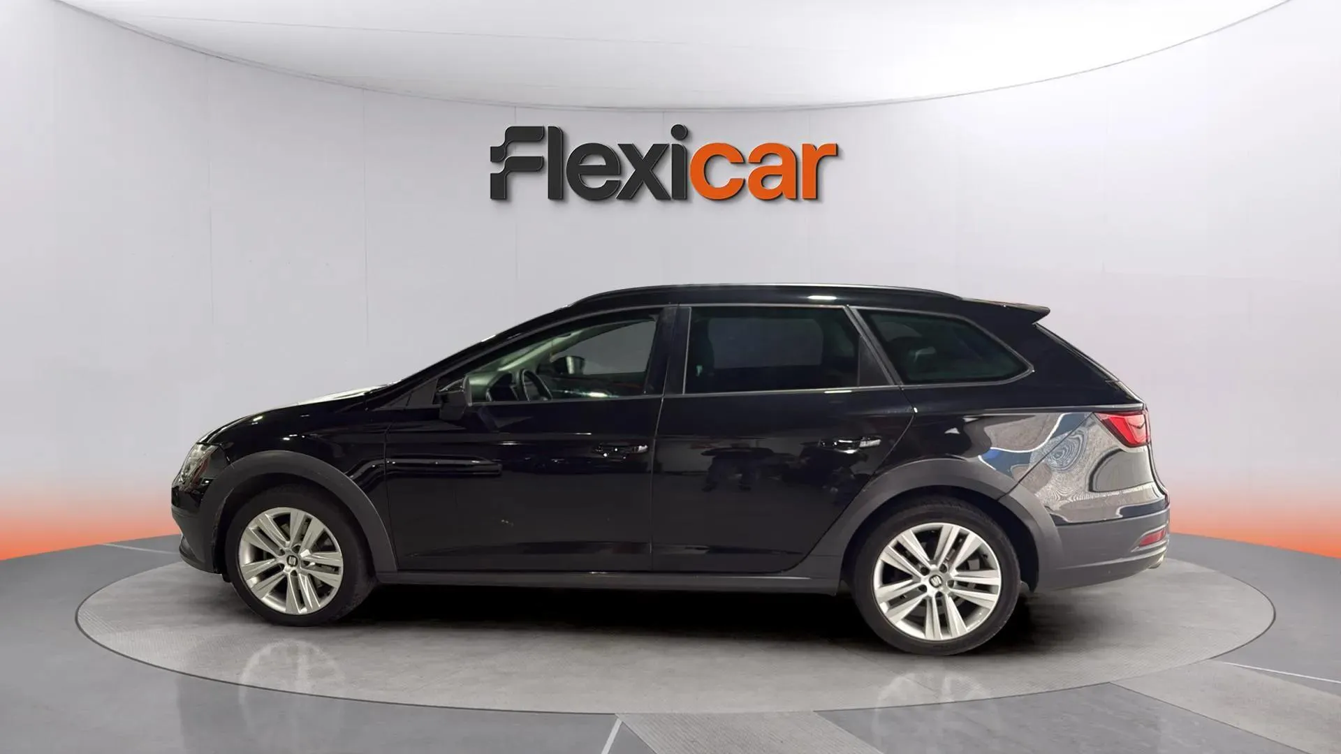 SEAT León ST 1.8 TSI 4Driv DSG-6 X-per - foto 4