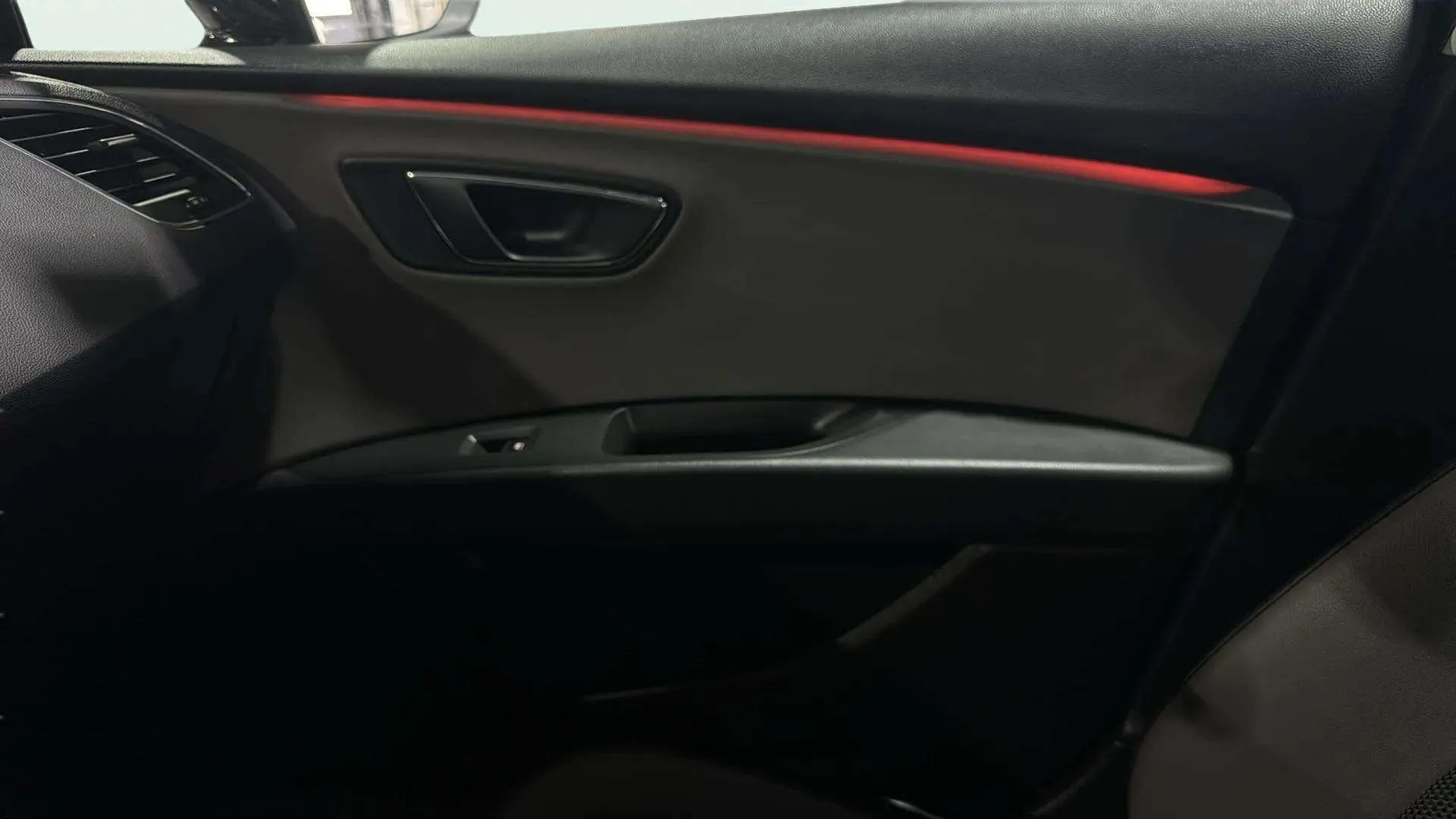 SEAT León ST 1.8 TSI 4Driv DSG-6 X-per - foto 16