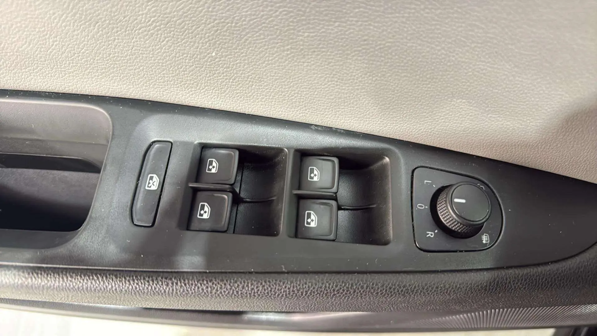 SEAT León ST 1.8 TSI 4Driv DSG-6 X-per - foto 22