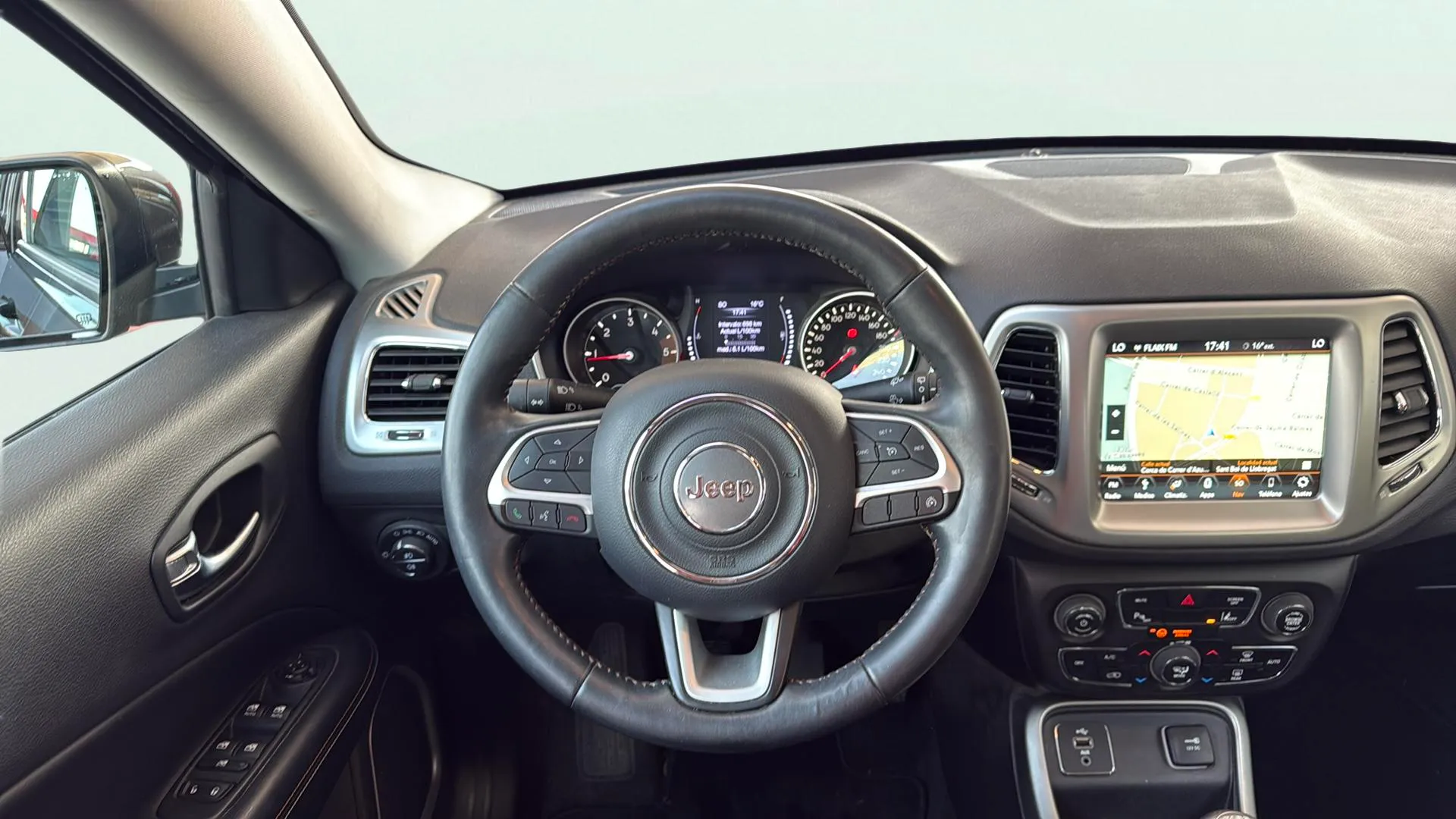 Jeep Compass 1.6 Mjet Longitude 4x2 - foto 10