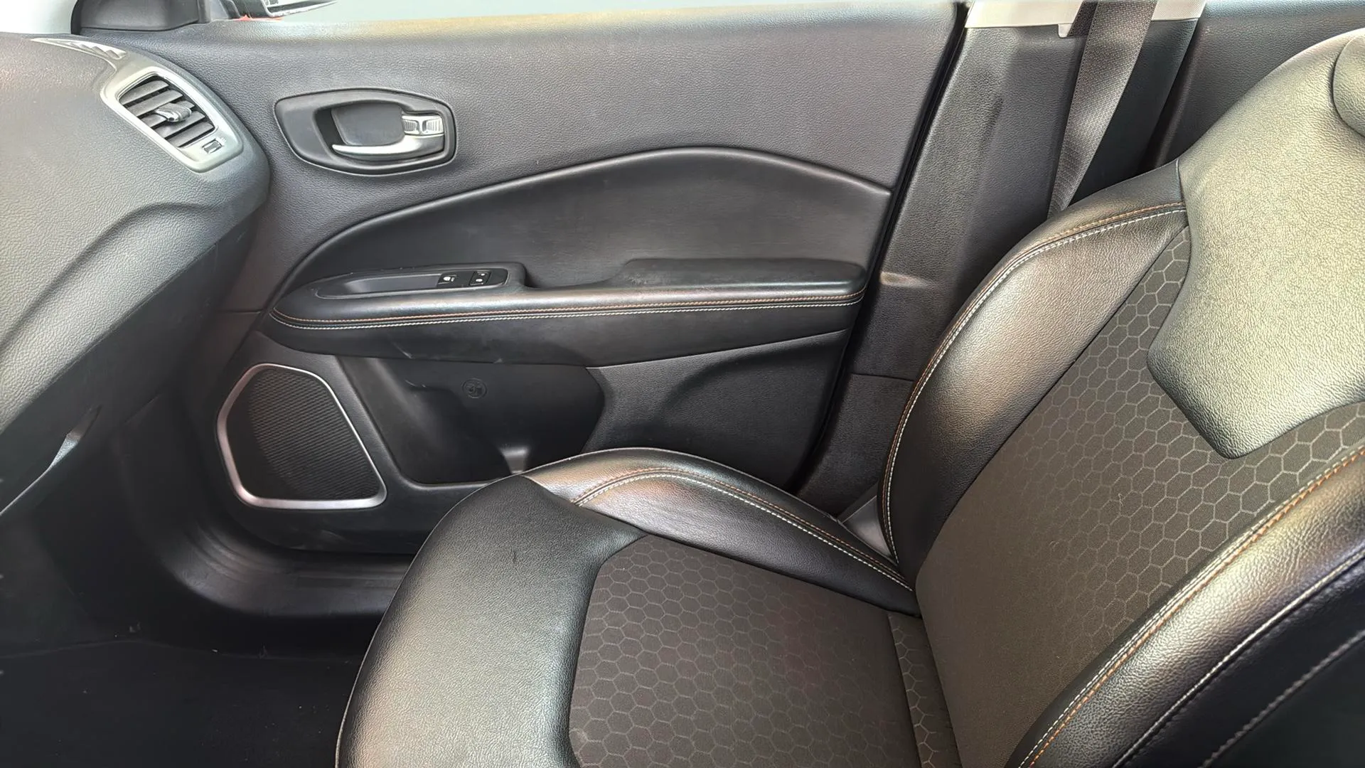 Jeep Compass 1.6 Mjet Longitude 4x2 - foto 15