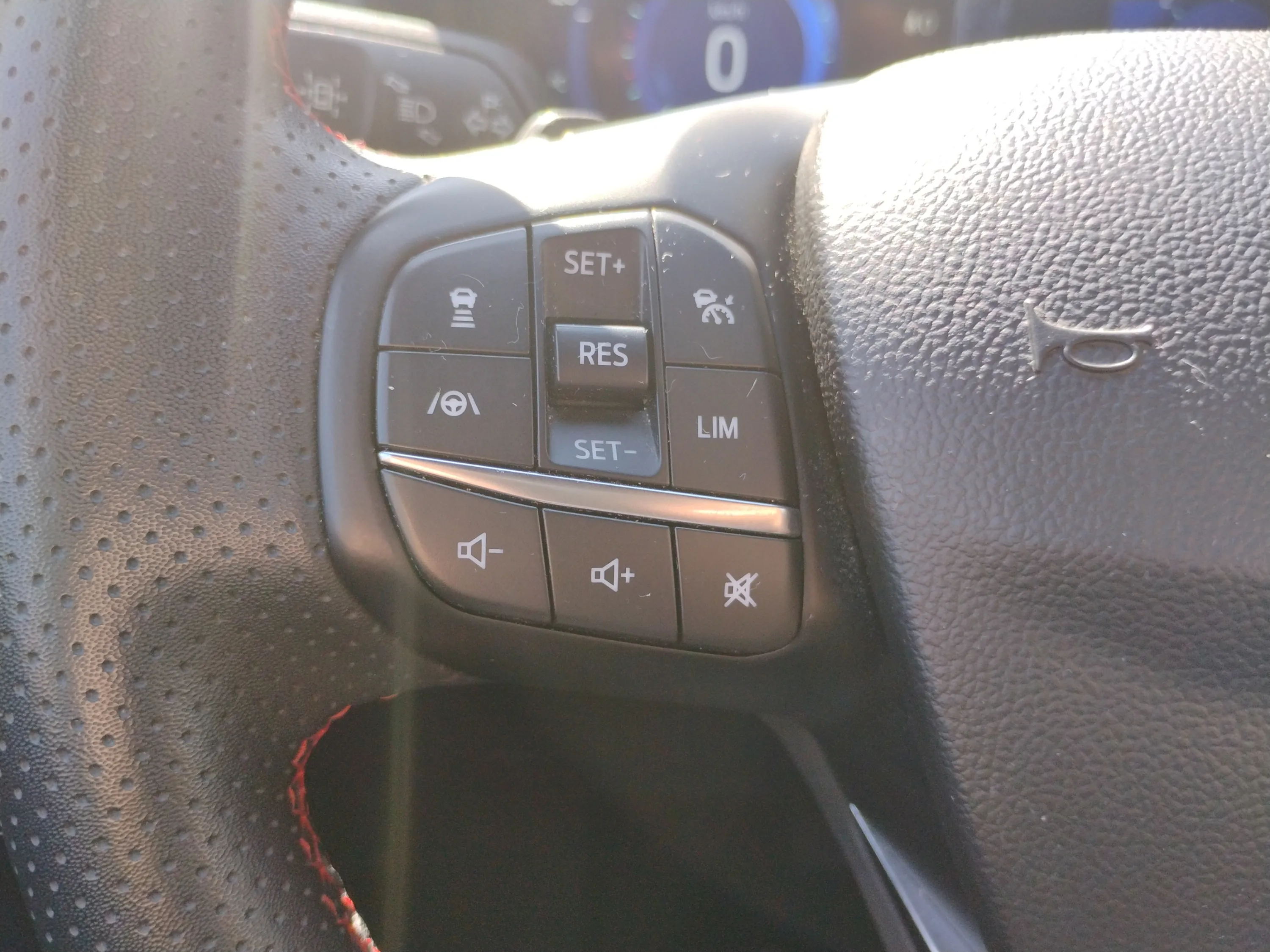 Ford Kuga ST-Line 2.0 EcoBlue - foto 8
