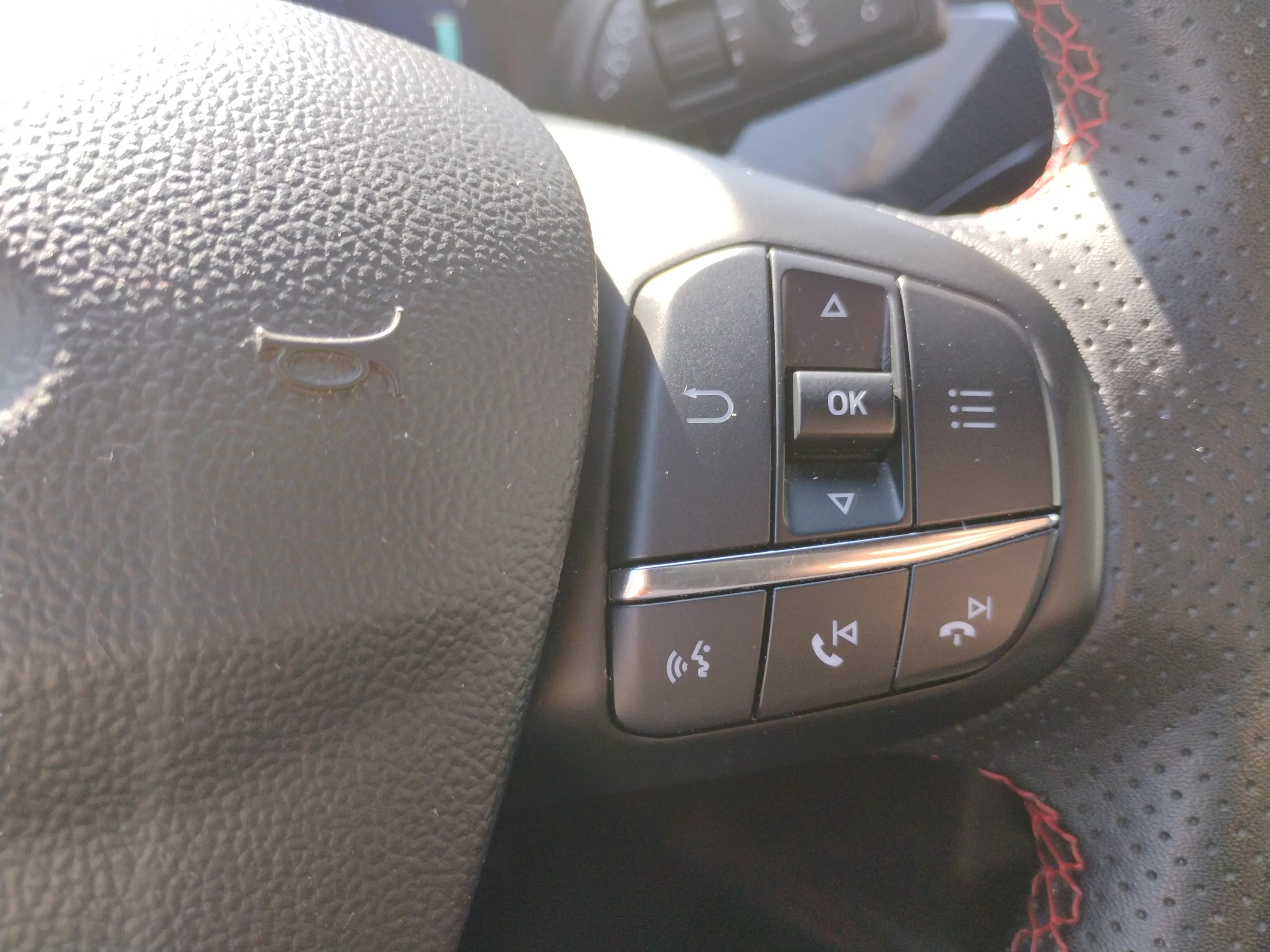 Ford Kuga ST-Line 2.0 EcoBlue - foto 7