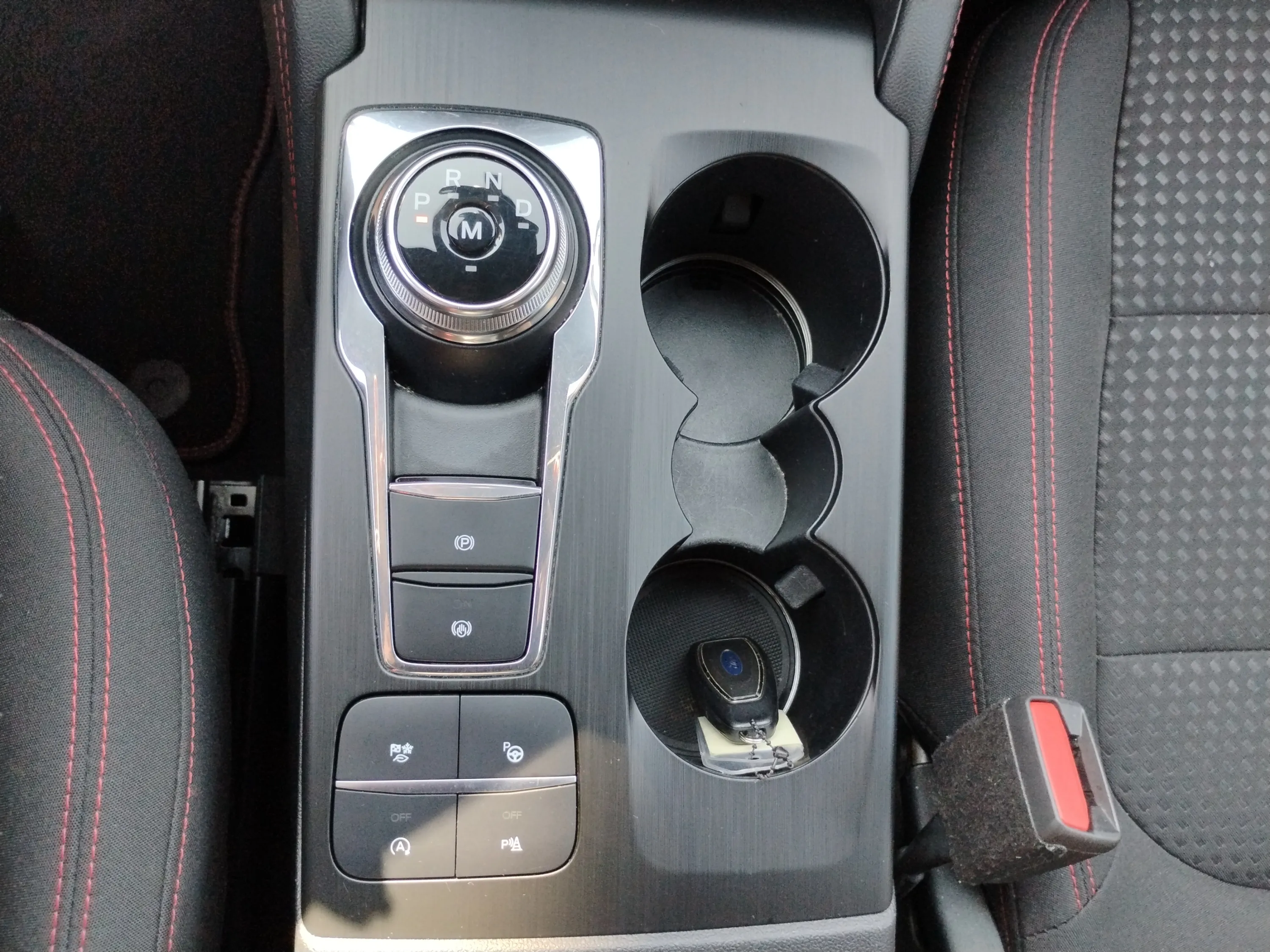 Ford Kuga ST-Line 2.0 EcoBlue - foto 14