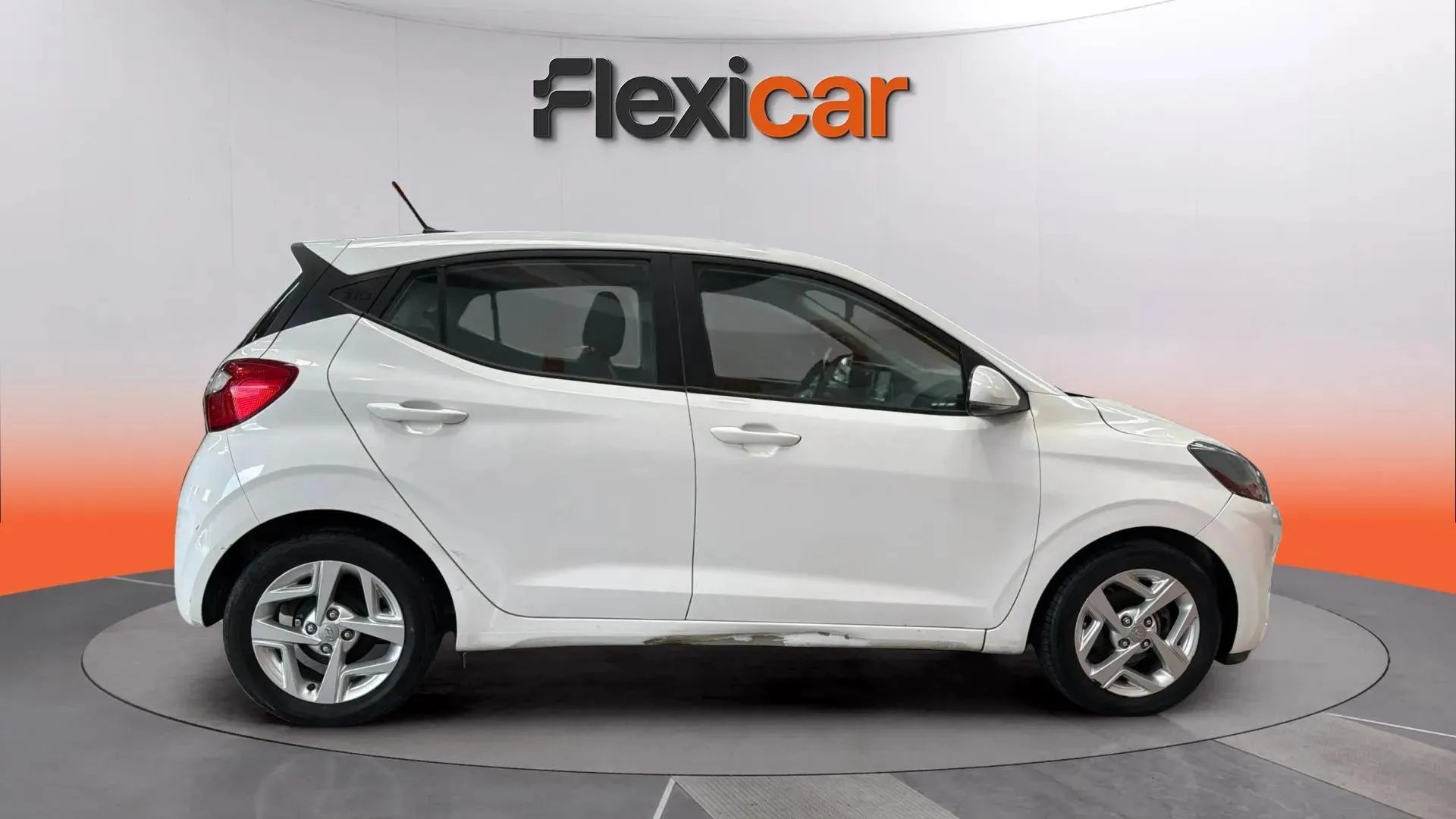 Hyundai i10 1.0 Klass - foto 8