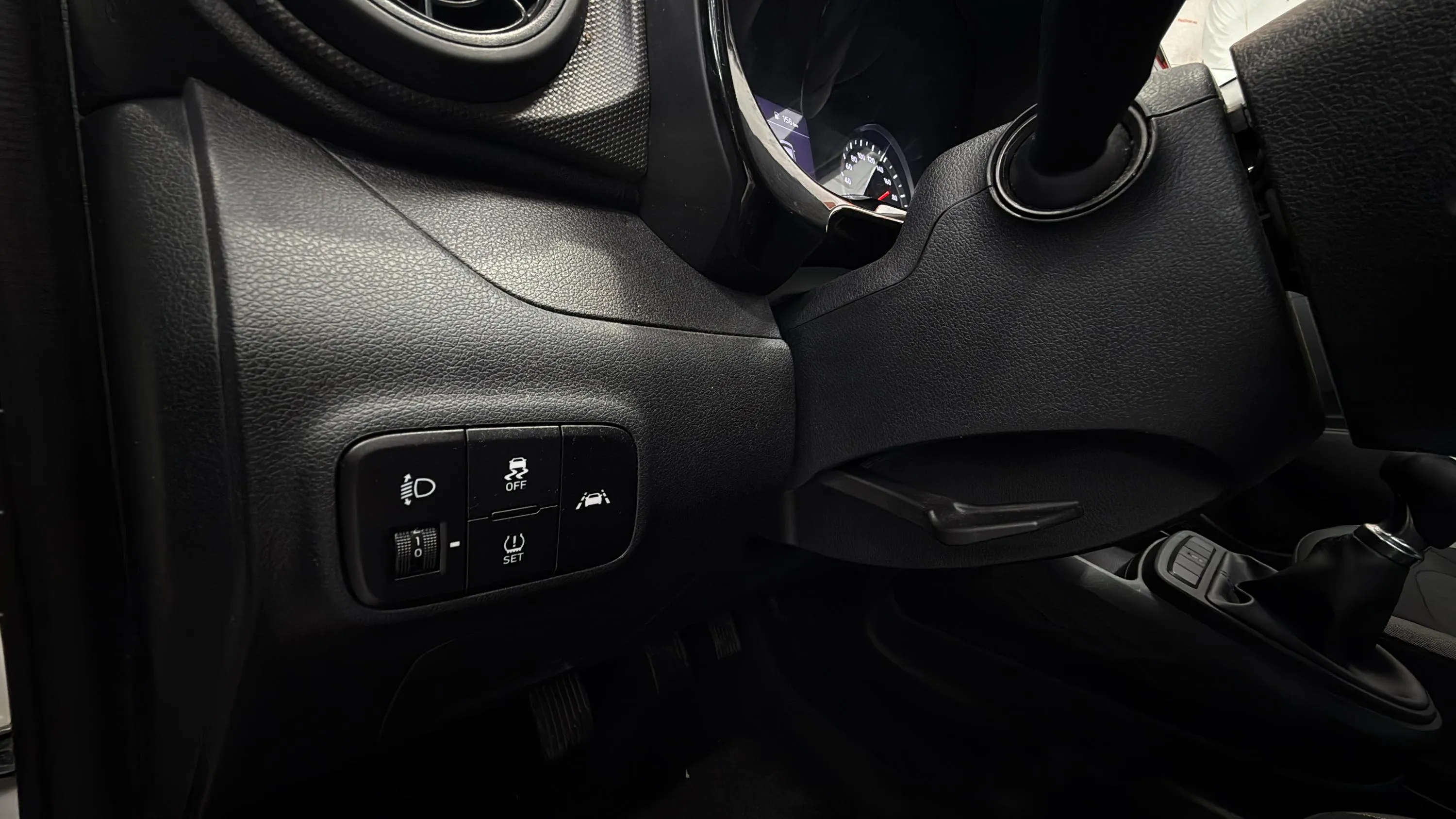 Hyundai i10 1.0 Klass - foto 13