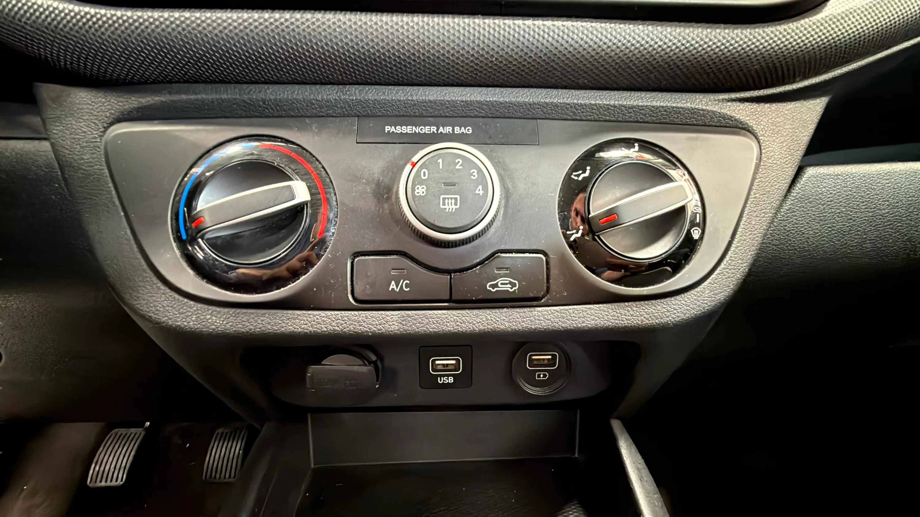 Hyundai i10 1.0 Klass - foto 24