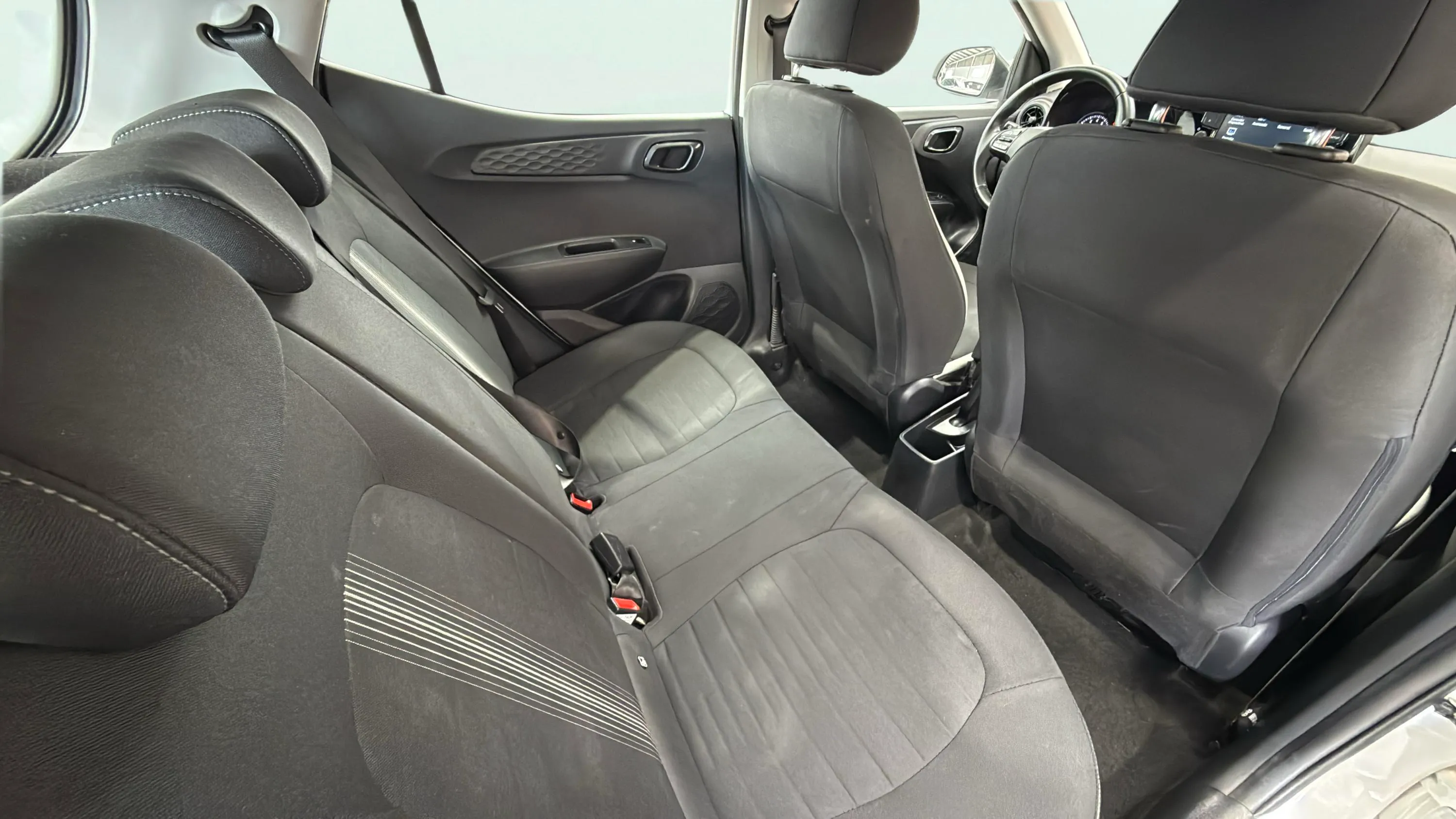 Hyundai i10 1.0 Klass - foto 27