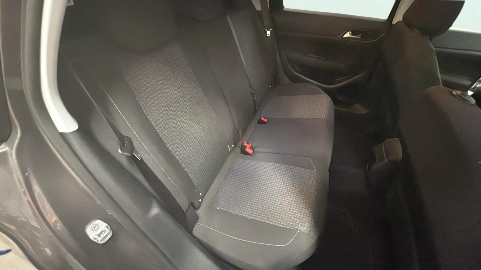 Peugeot 308 SW Active Pack BlueHDi 130 - foto 16
