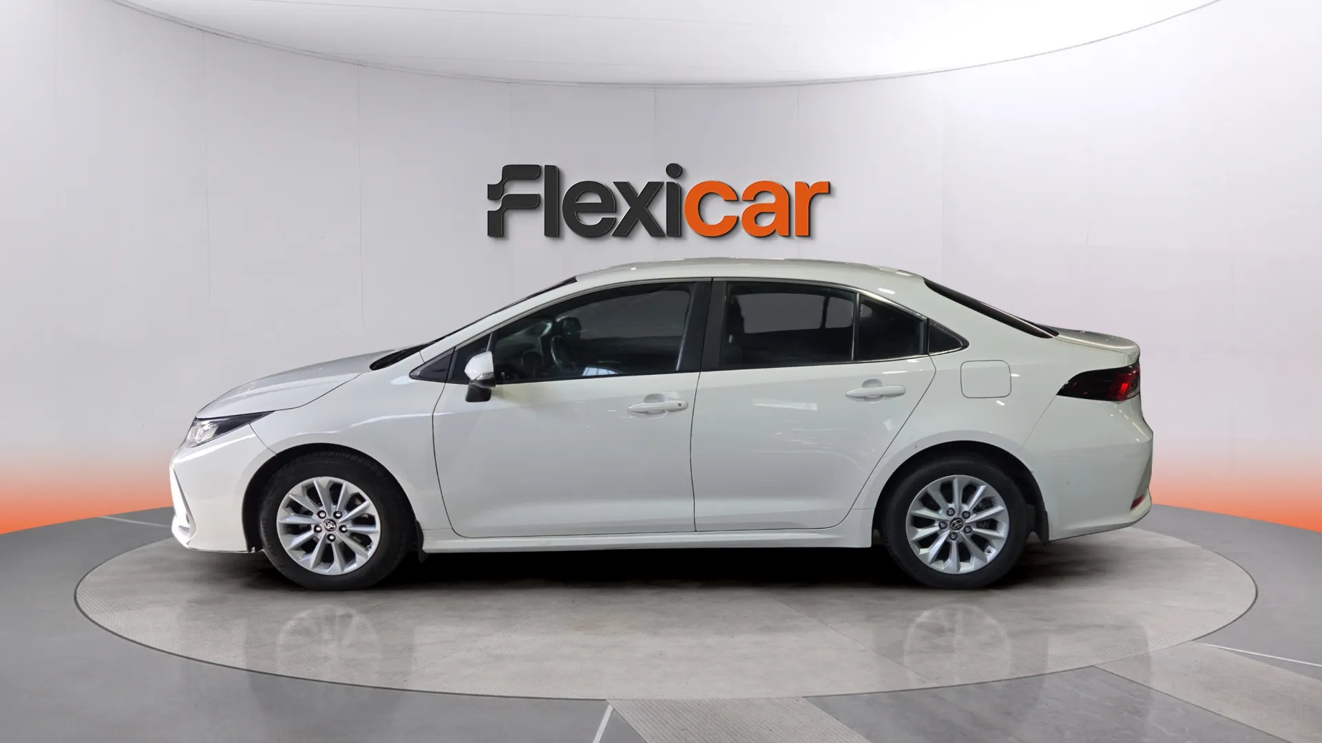 Toyota Corolla Active Plus - foto 4