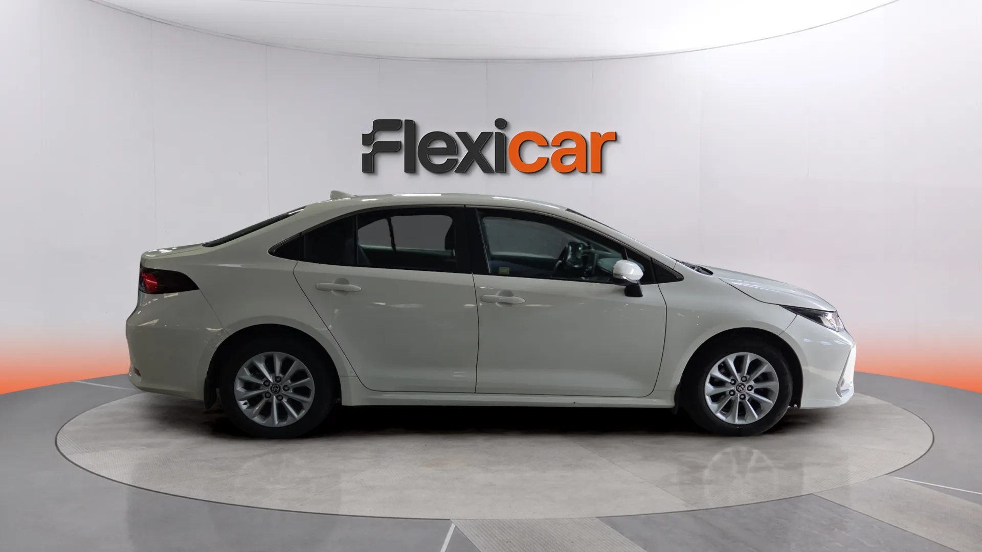 Toyota Corolla Active Plus - foto 8