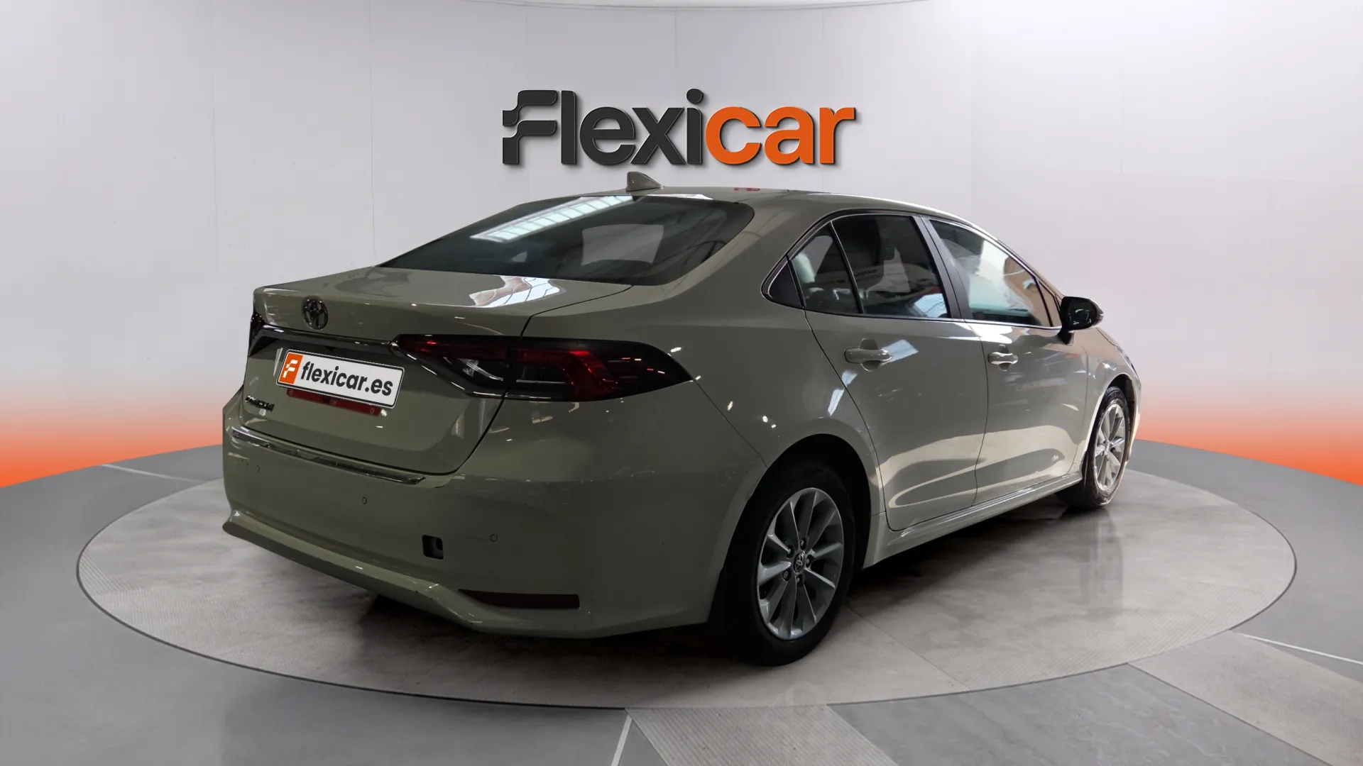Toyota Corolla Active Plus - foto 7