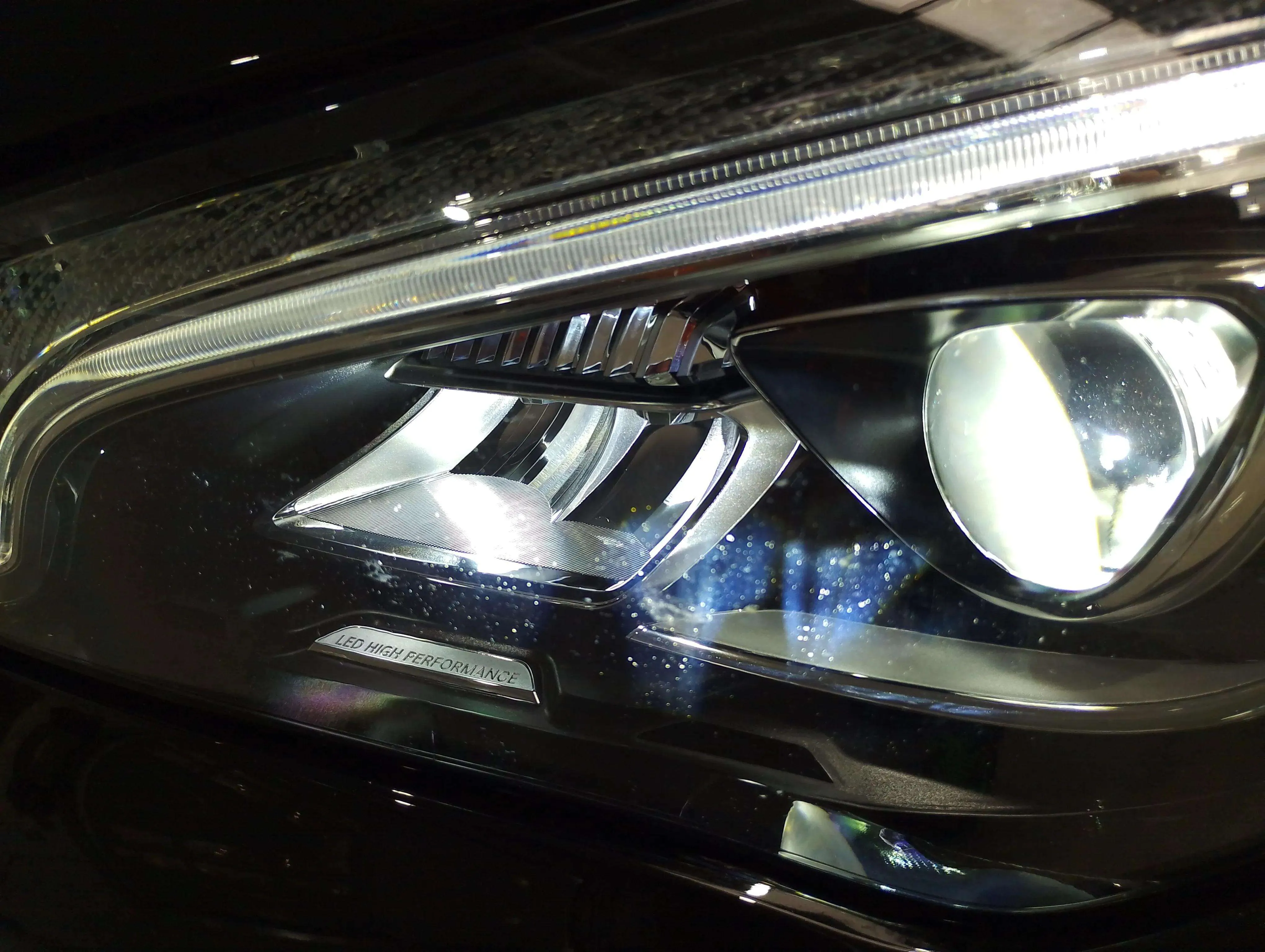 Mercedes-Benz CLA 200 d Shooting Brake - foto 29