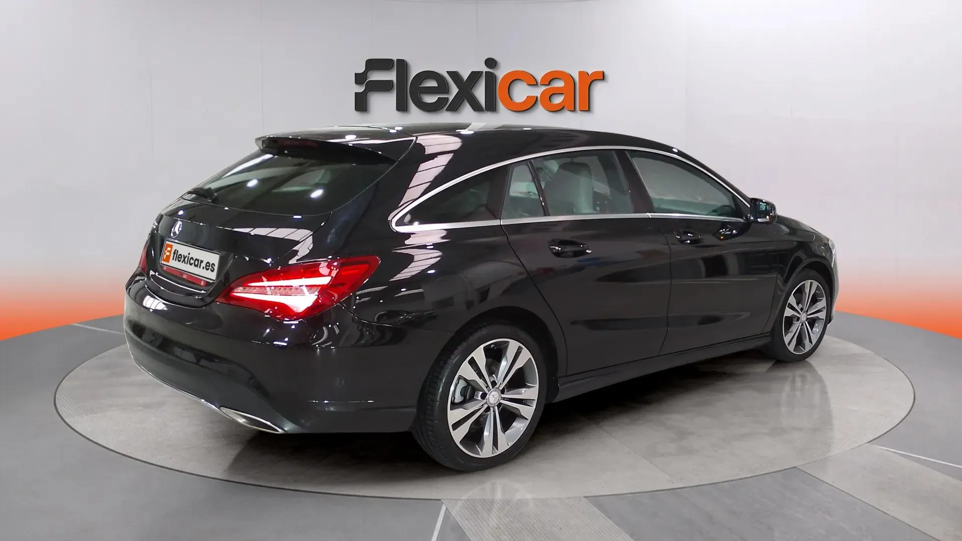 Mercedes-Benz CLA 200 d Shooting Brake - foto 5
