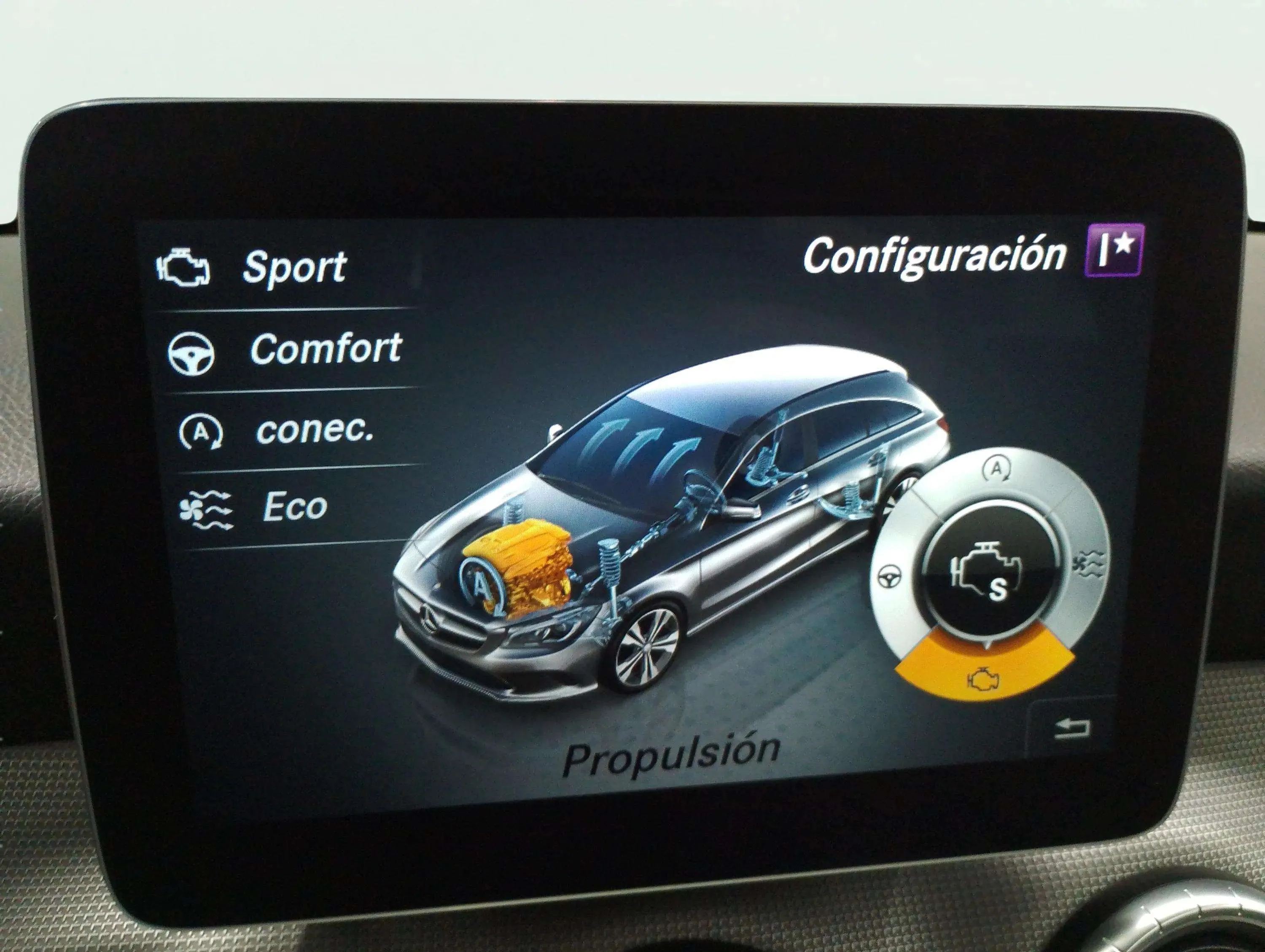 Mercedes-Benz CLA 200 d Shooting Brake - foto 28