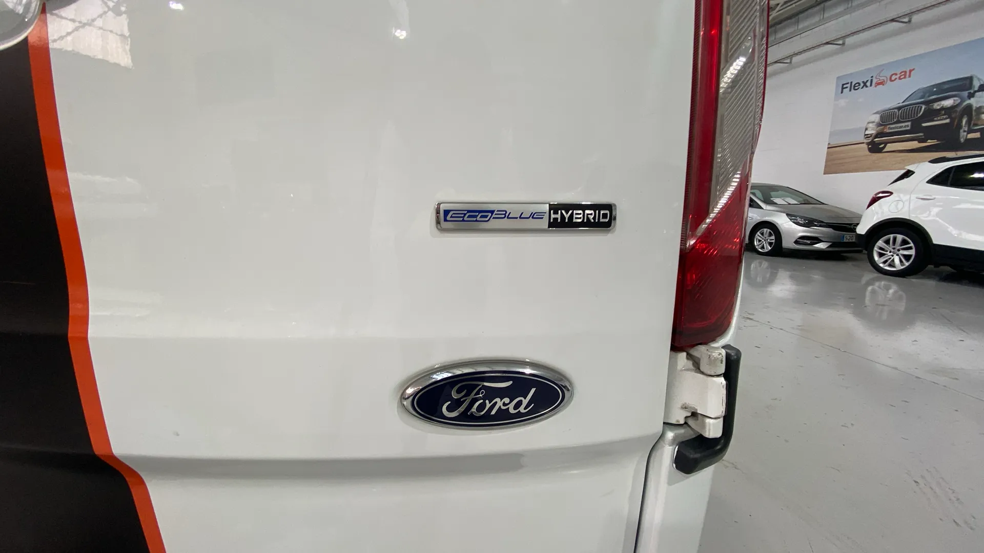 Ford Transit Custom Kombi 2.0 TDCi 320 L1 Sport MHEV - foto 24