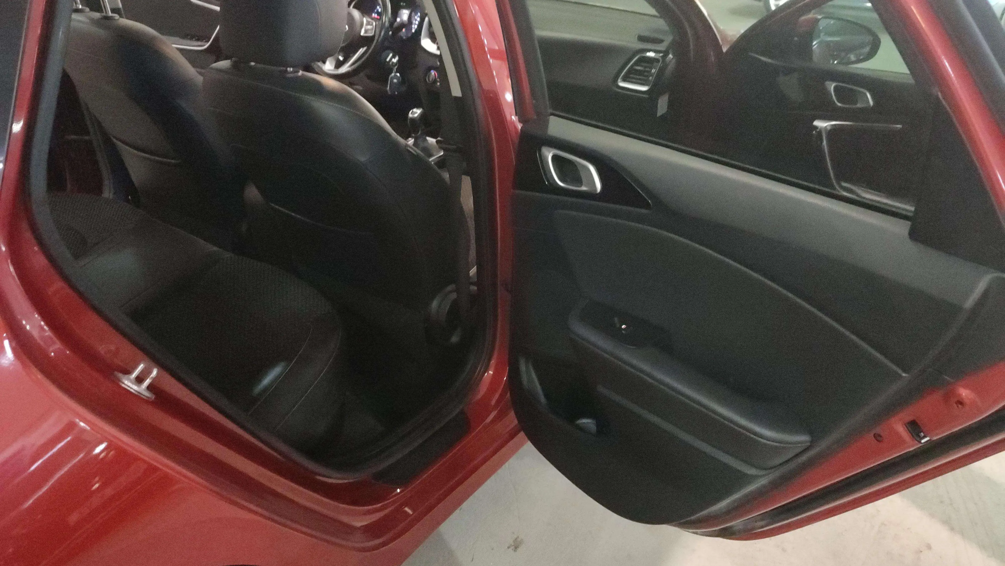 Kia Ceed 1.6 MHEV iMT Tech - foto 14