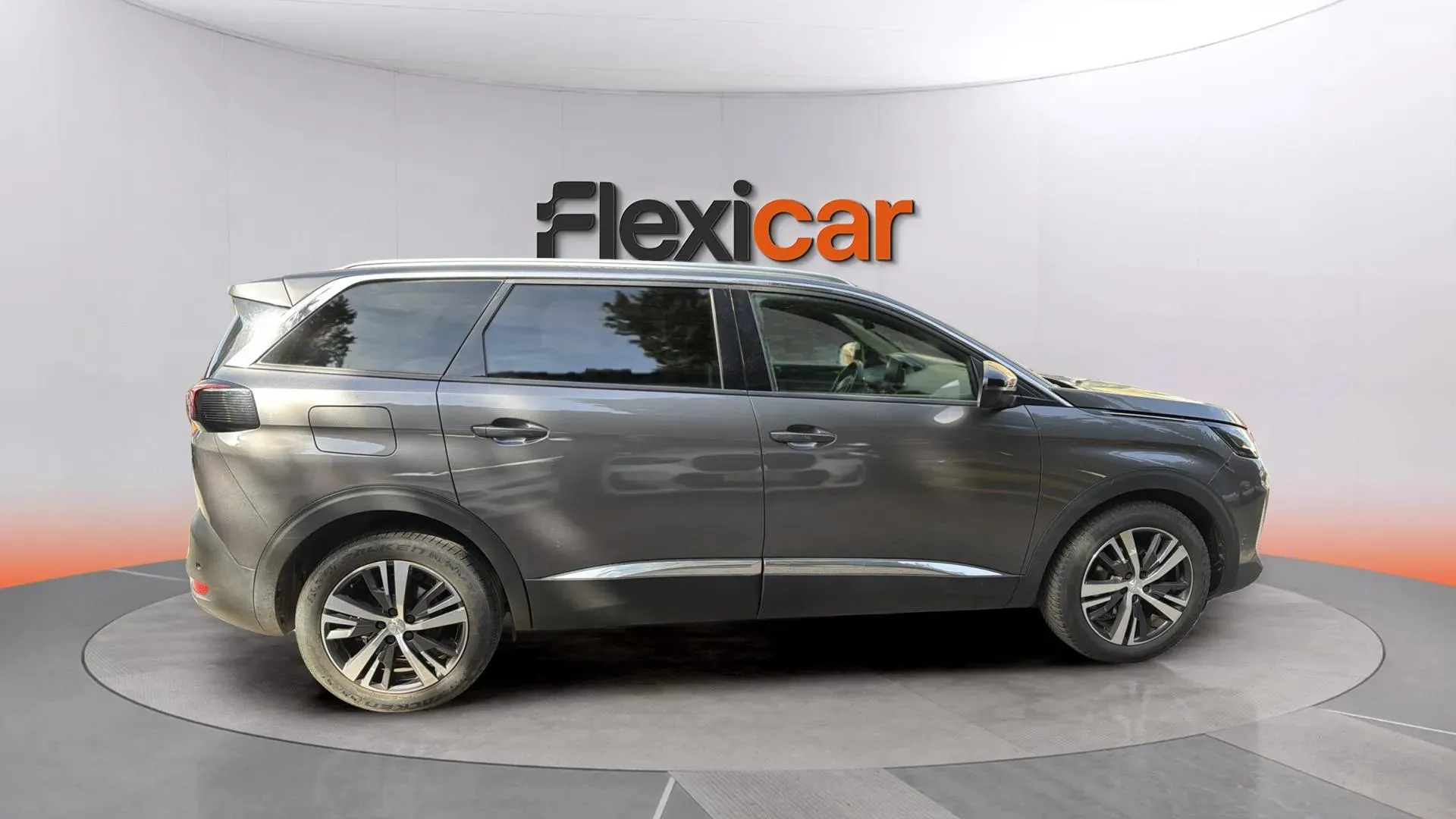 Peugeot 5008 1.2 PureTech Allure Pack EAT8 - foto 5