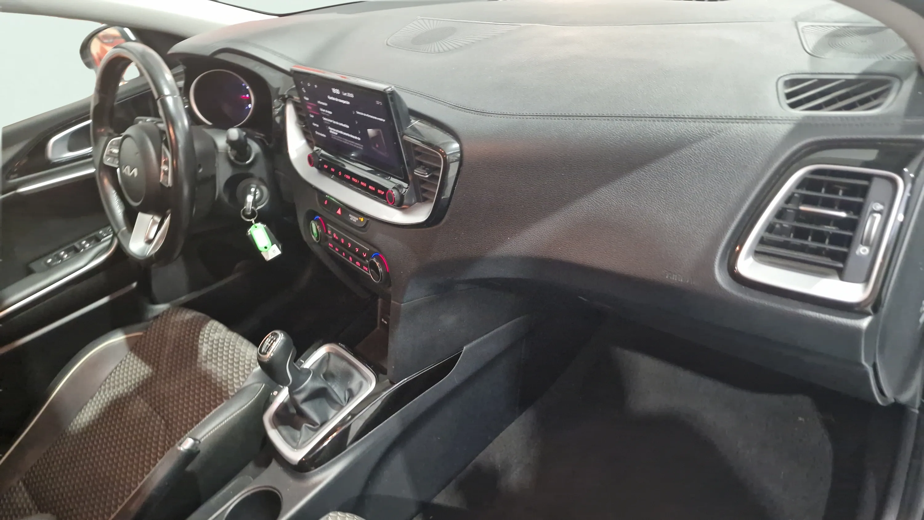 Kia Ceed 1.0 T-GDi Tech - foto 13