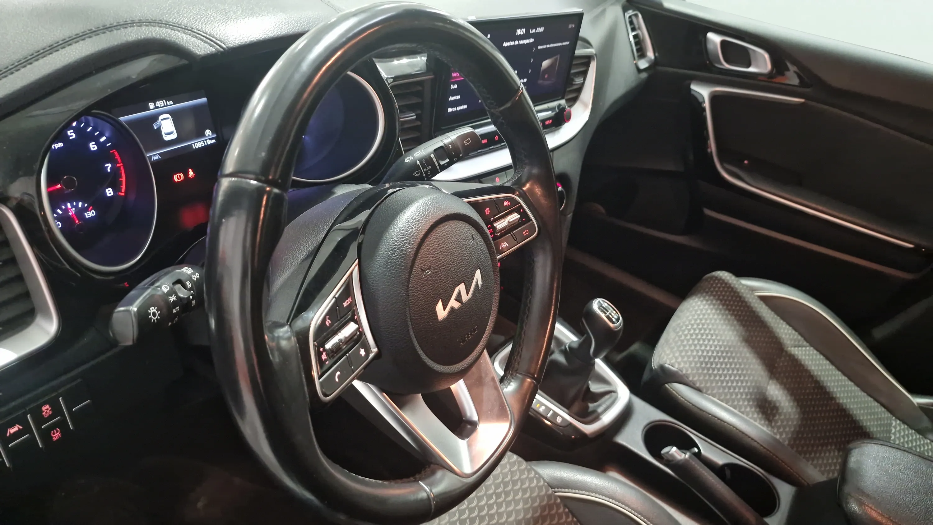 Kia Ceed 1.0 T-GDi Tech - foto 14