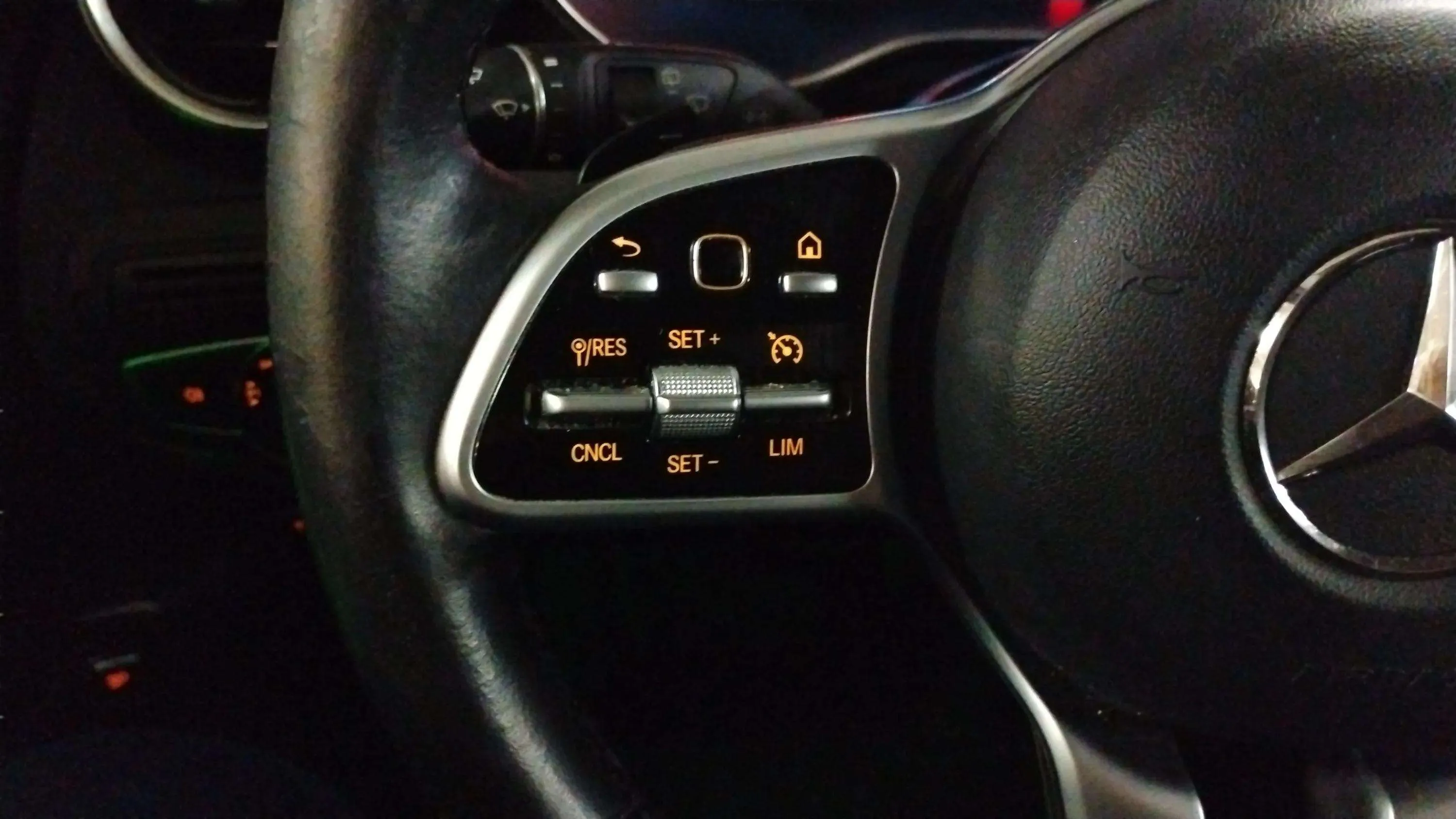 Mercedes-Benz GLC 220 d 4MATIC - foto 6