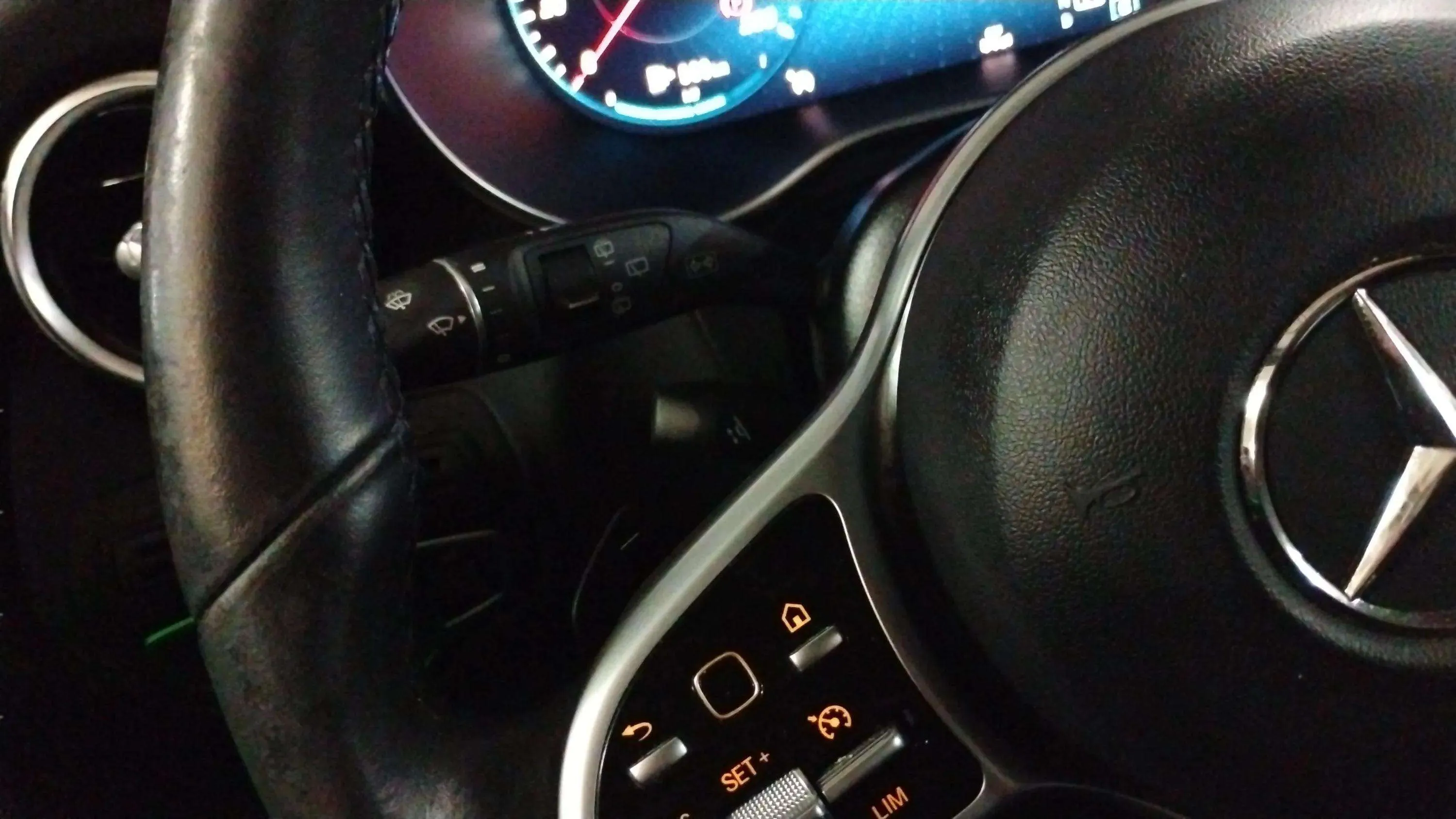 Mercedes-Benz GLC 220 d 4MATIC - foto 11