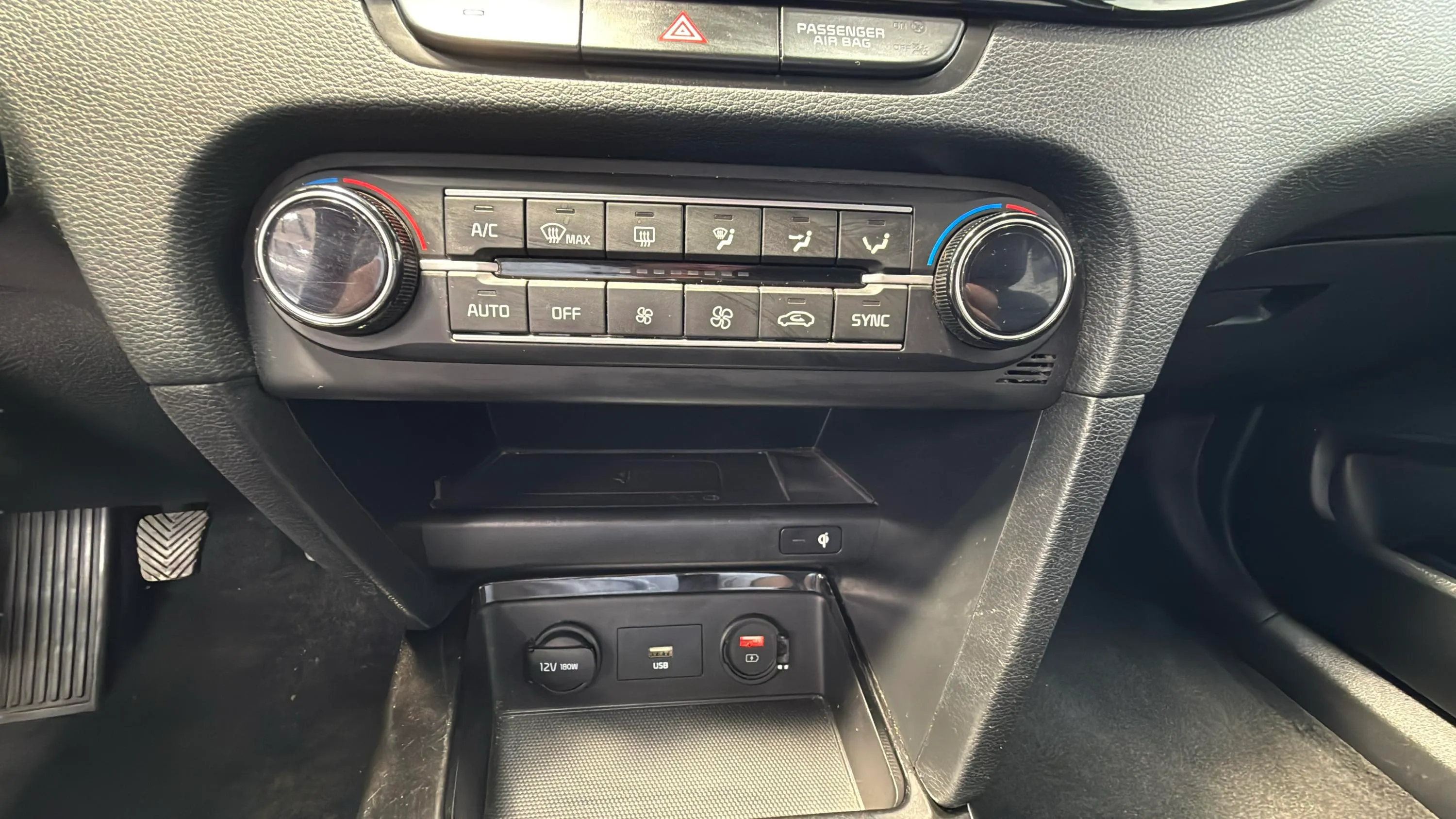 Kia Ceed 1.6 MHEV iMT Tech - foto 25