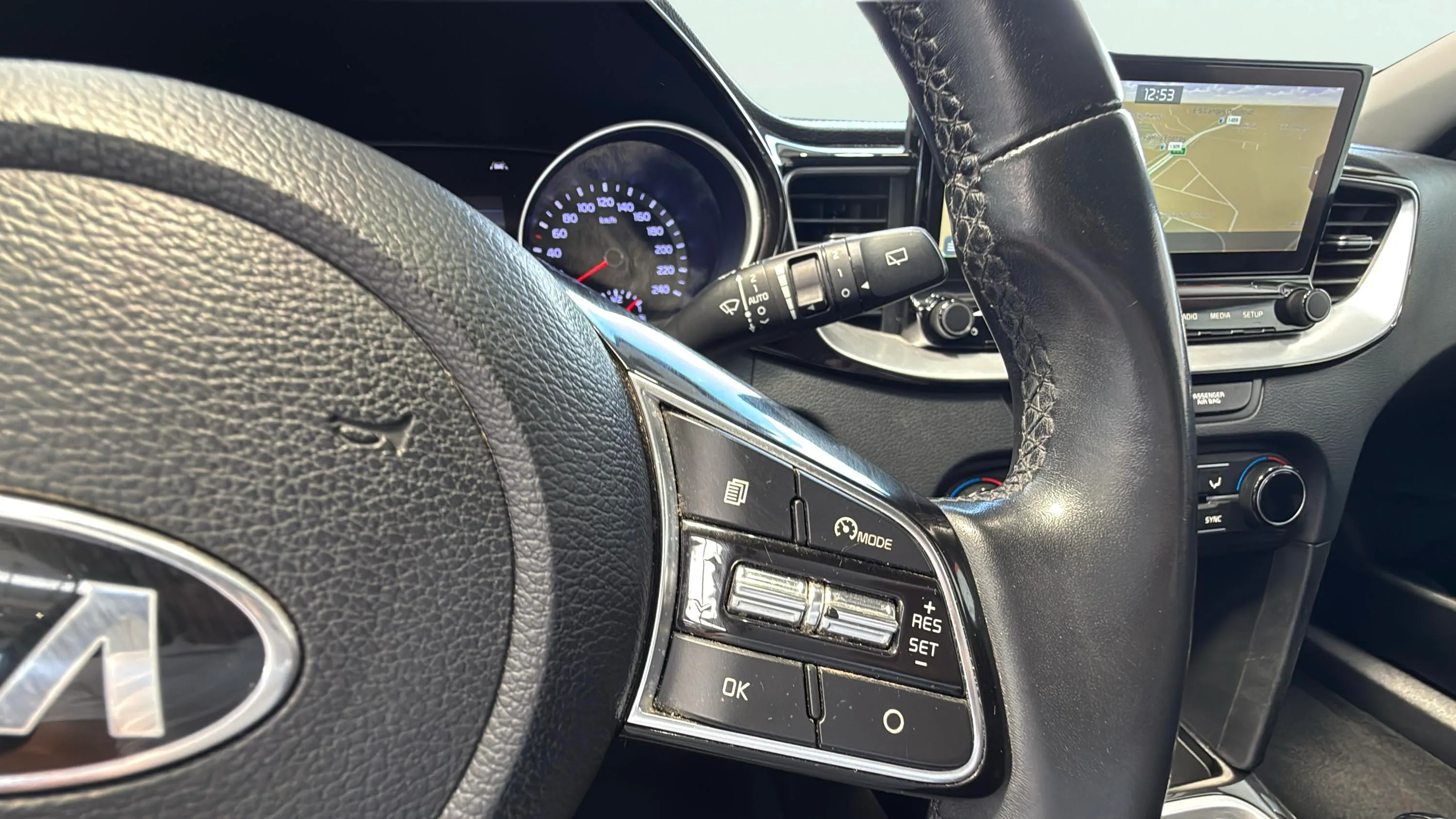 Kia Ceed 1.6 MHEV iMT Tech - foto 15