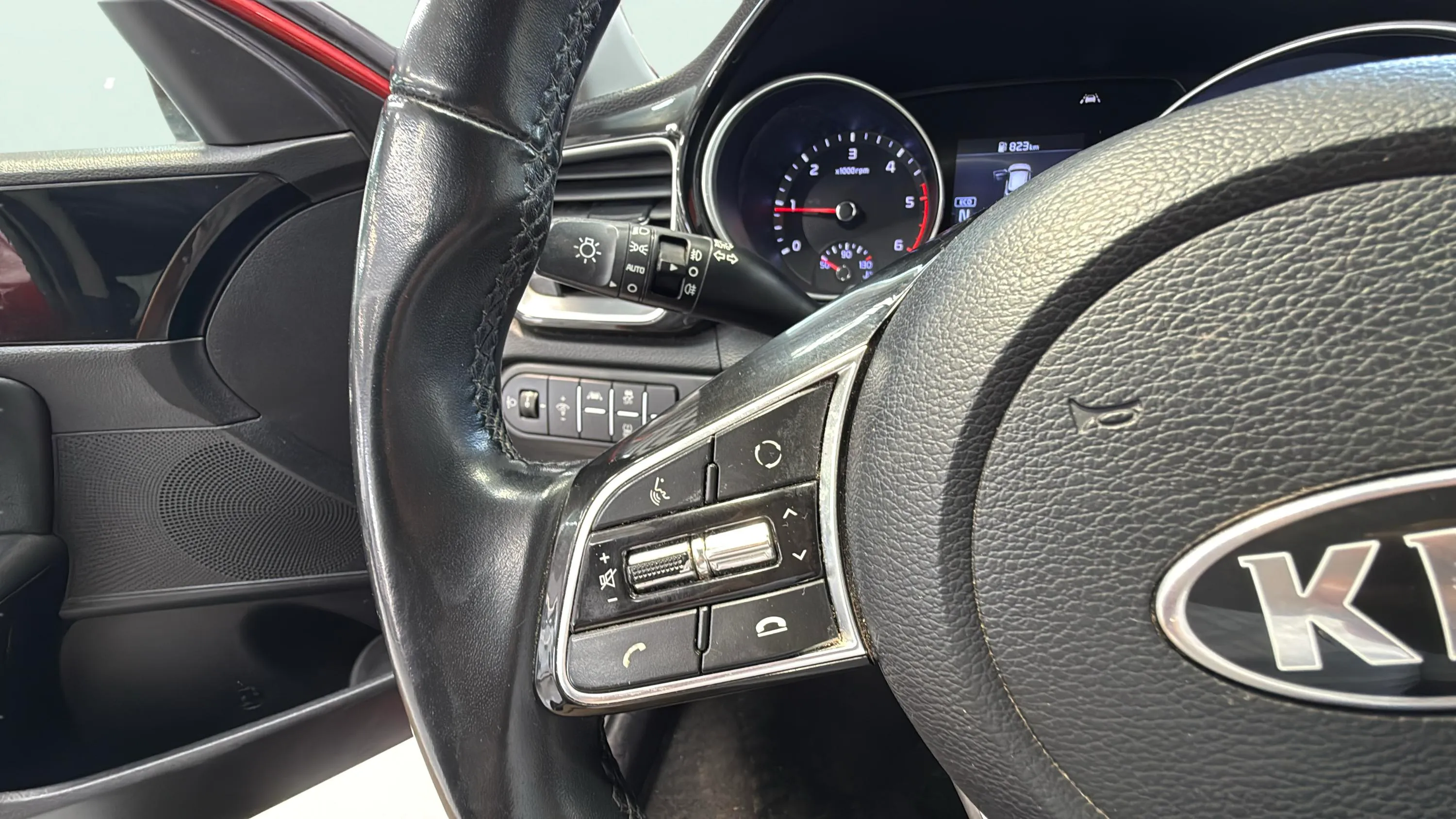 Kia Ceed 1.6 MHEV iMT Tech - foto 14