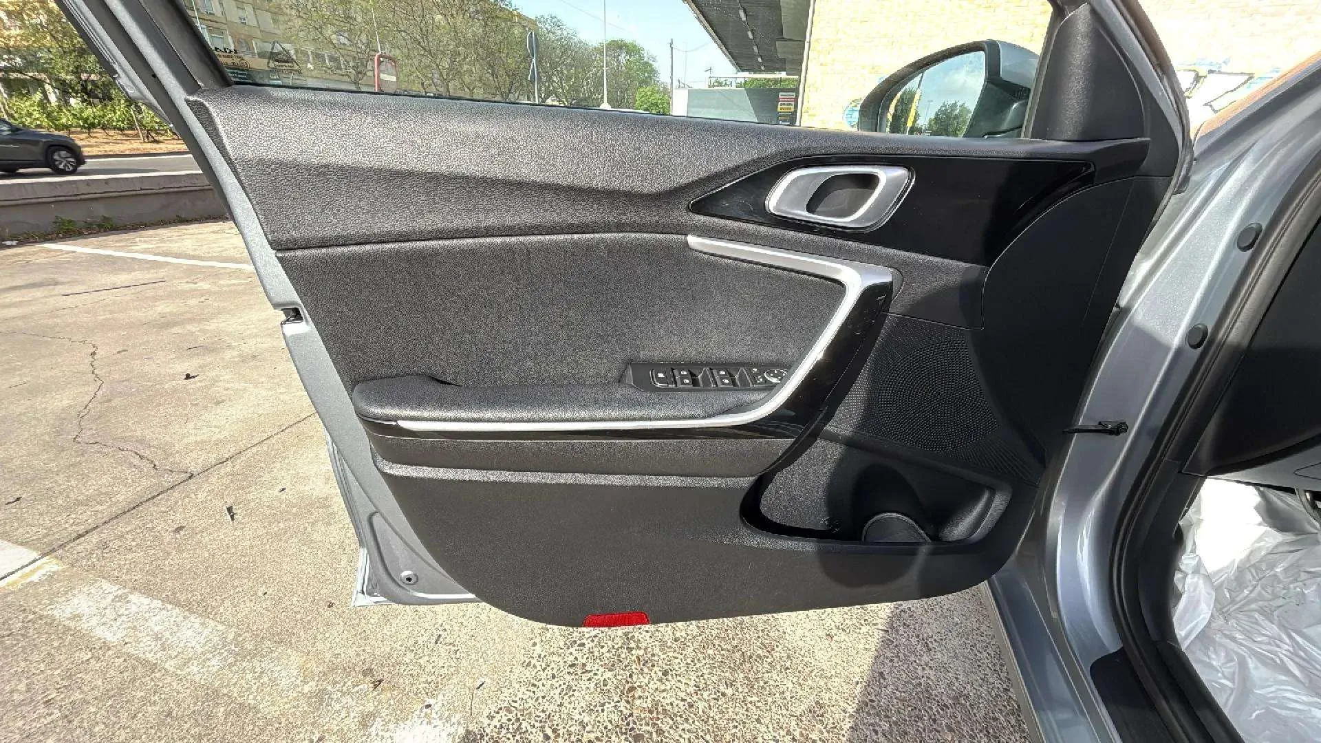 Kia Ceed 1.0 T-GDi Tech - foto 28