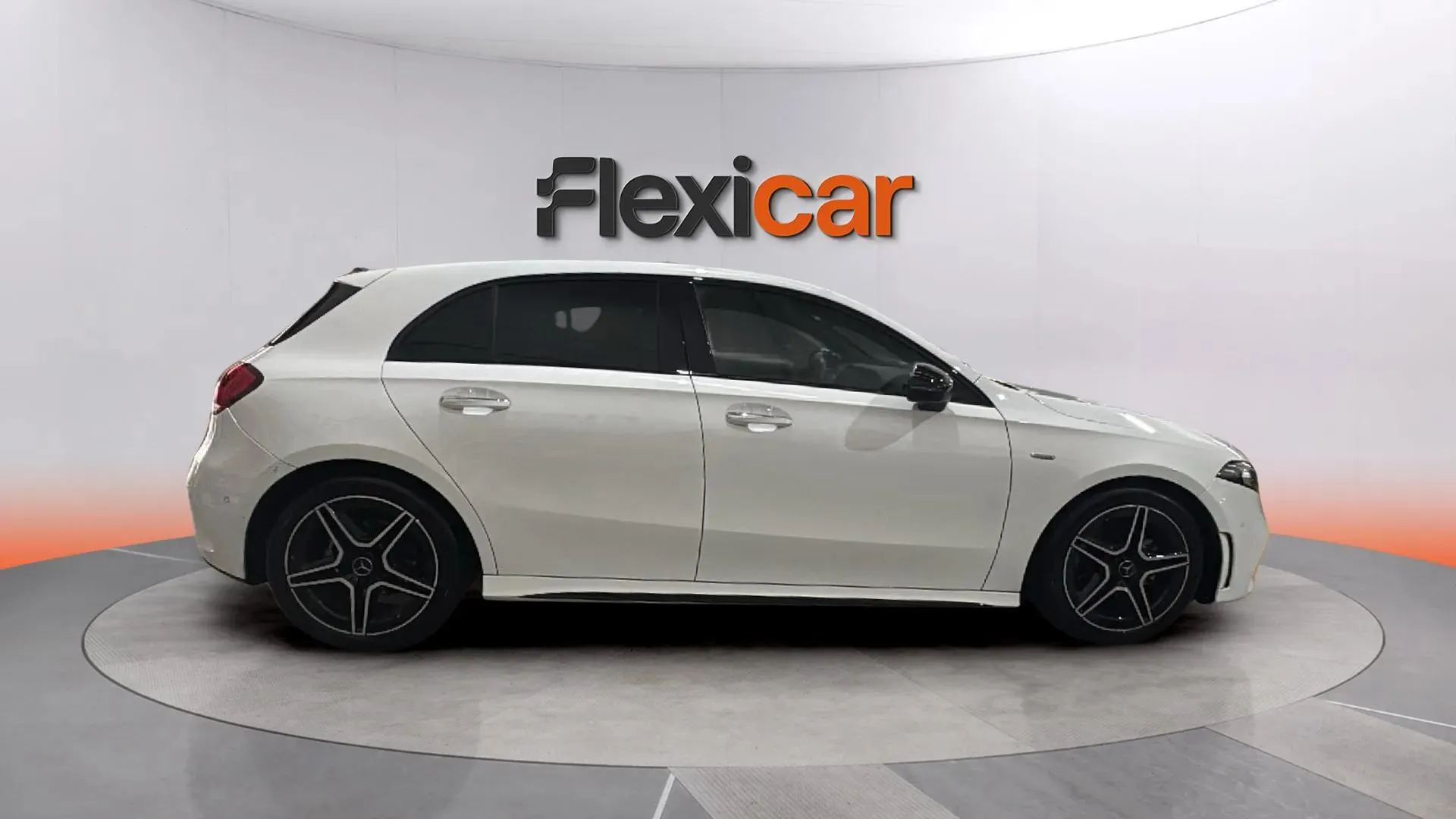 Mercedes-Benz Clase A A 180 d - foto 6