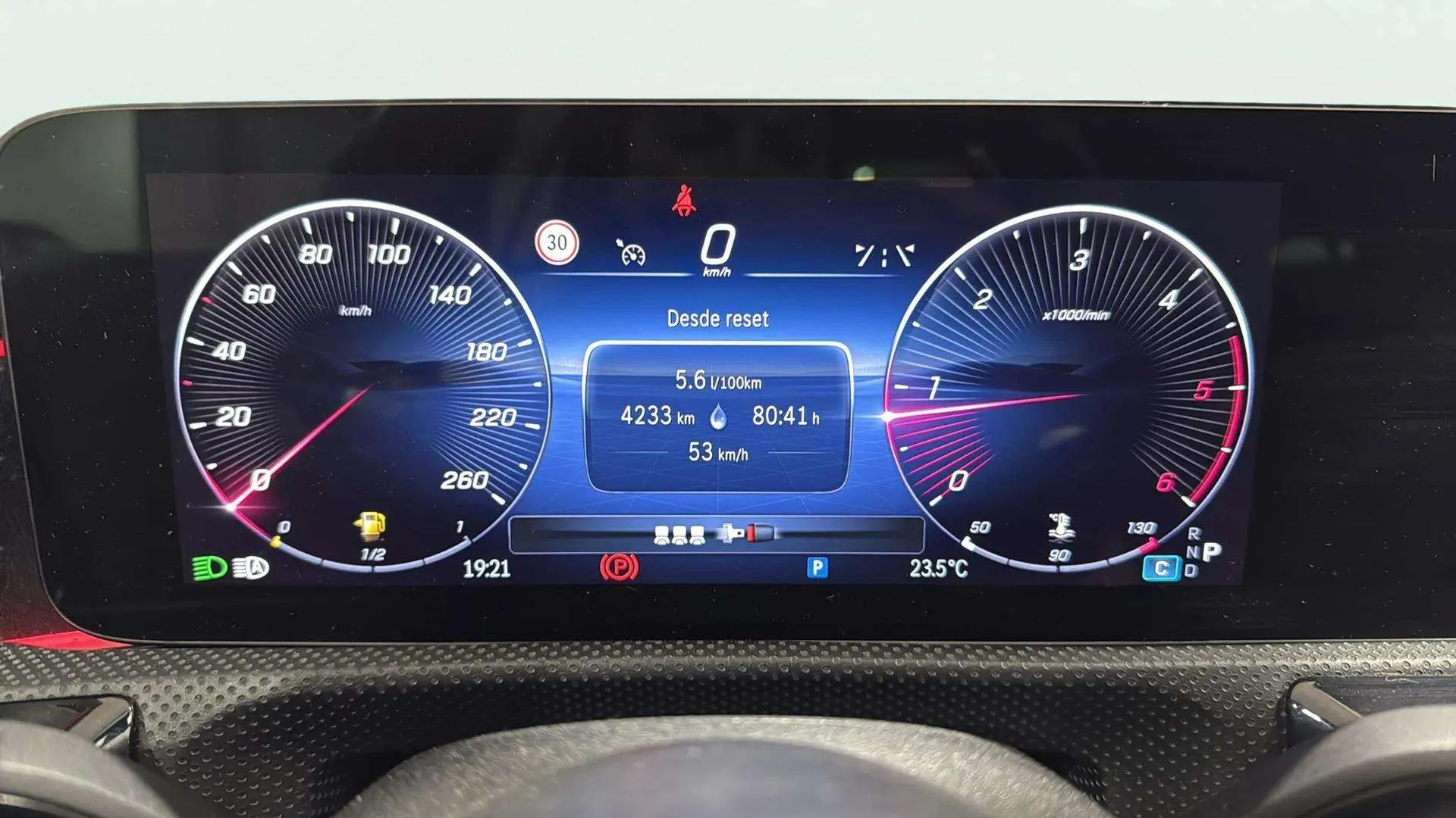 Mercedes-Benz Clase A A 200 d - foto 14