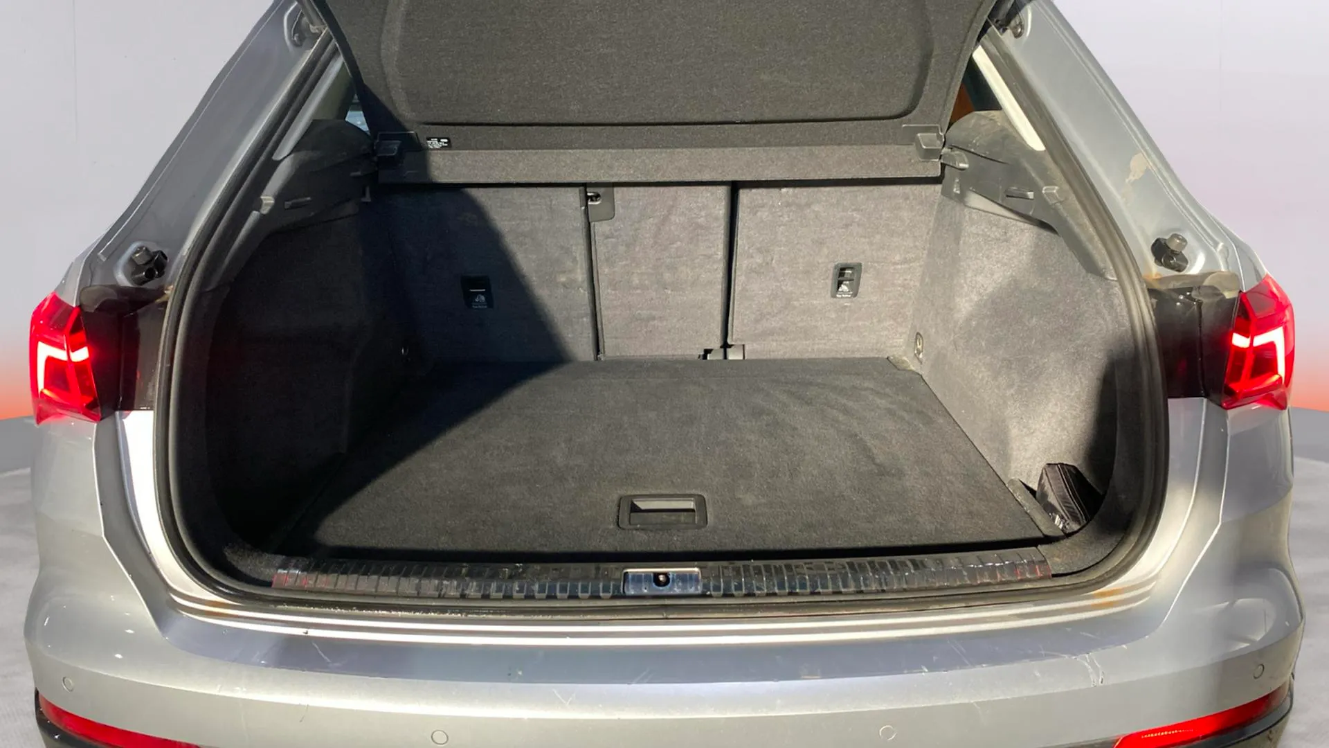 Audi Q3 Advanced 35 TDI S tronic - foto 9